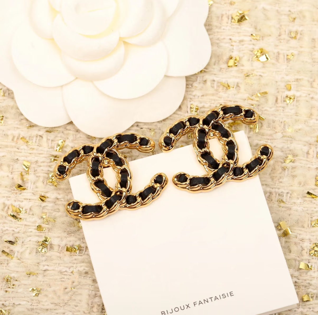 18k香奶奶24k”皮穿練大雙c高奢定製耳釘