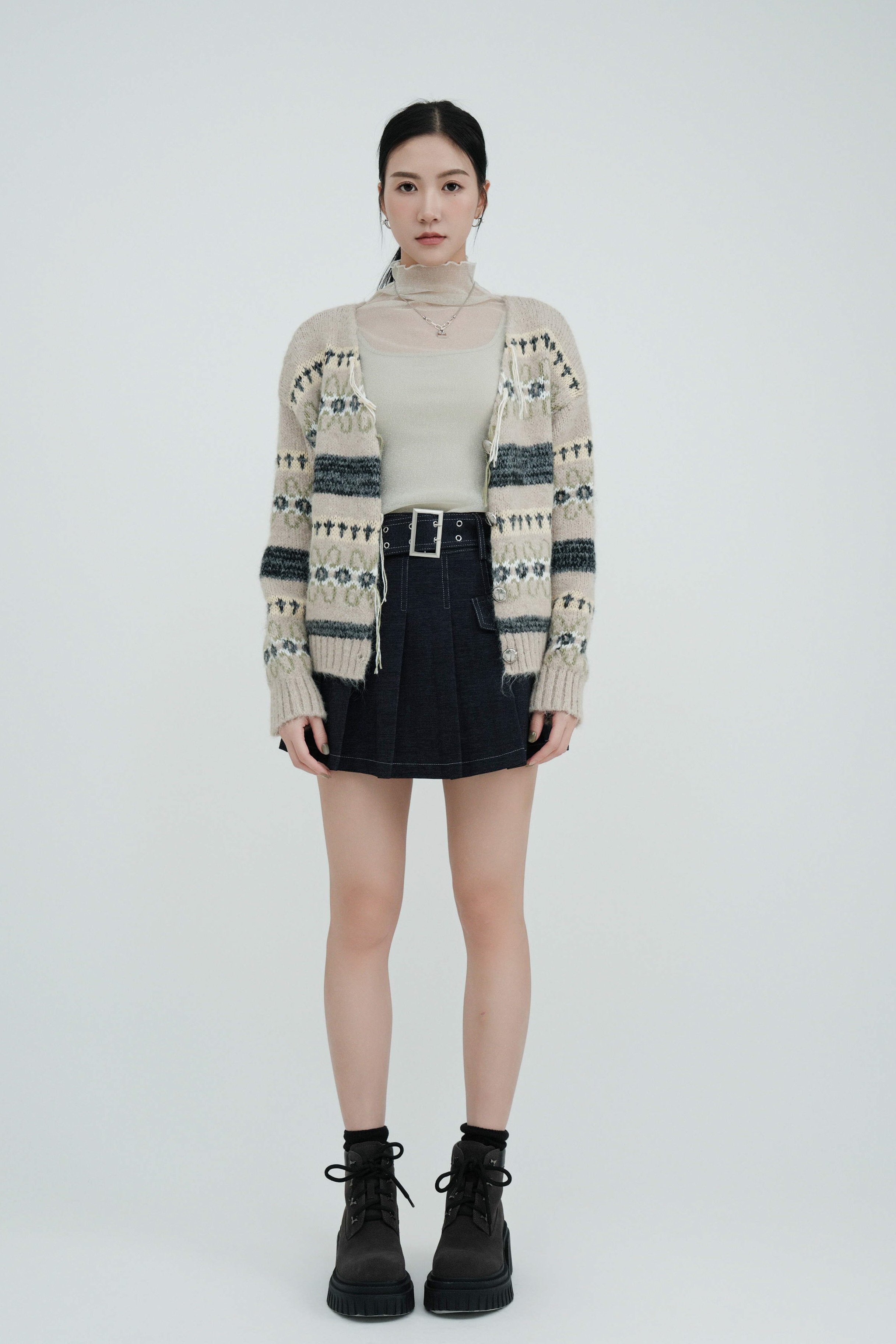 民族花紋間蘇蘇邊冷cardigan (現貨款式）