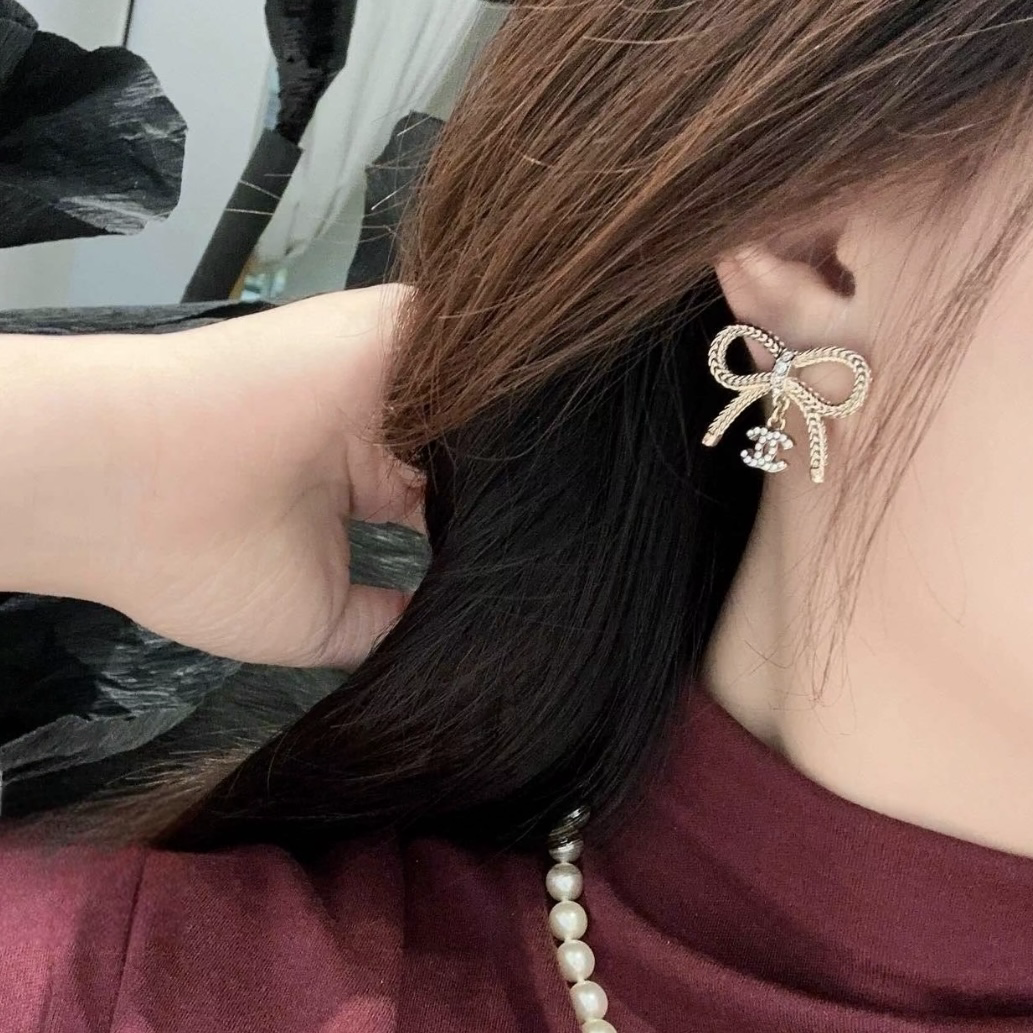 18k香奶奶24k”小雙c米金蝴蝶高奢定製耳釘墜