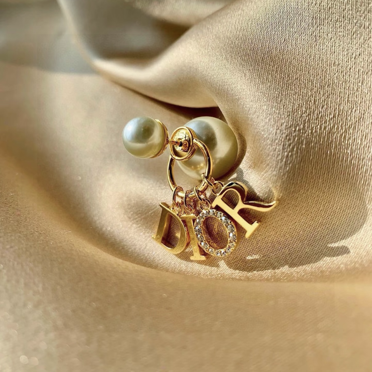 D”18k經典字母鑽夢幻後扣珍珠系/獨家高奢定製三色