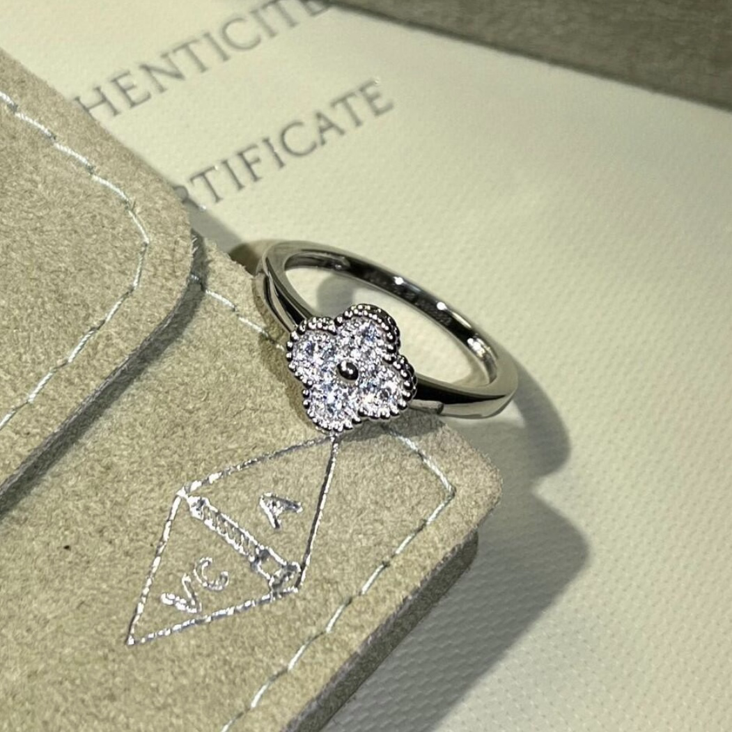 18k mini滿天星四葉草激光水鑽”高奢定製戒