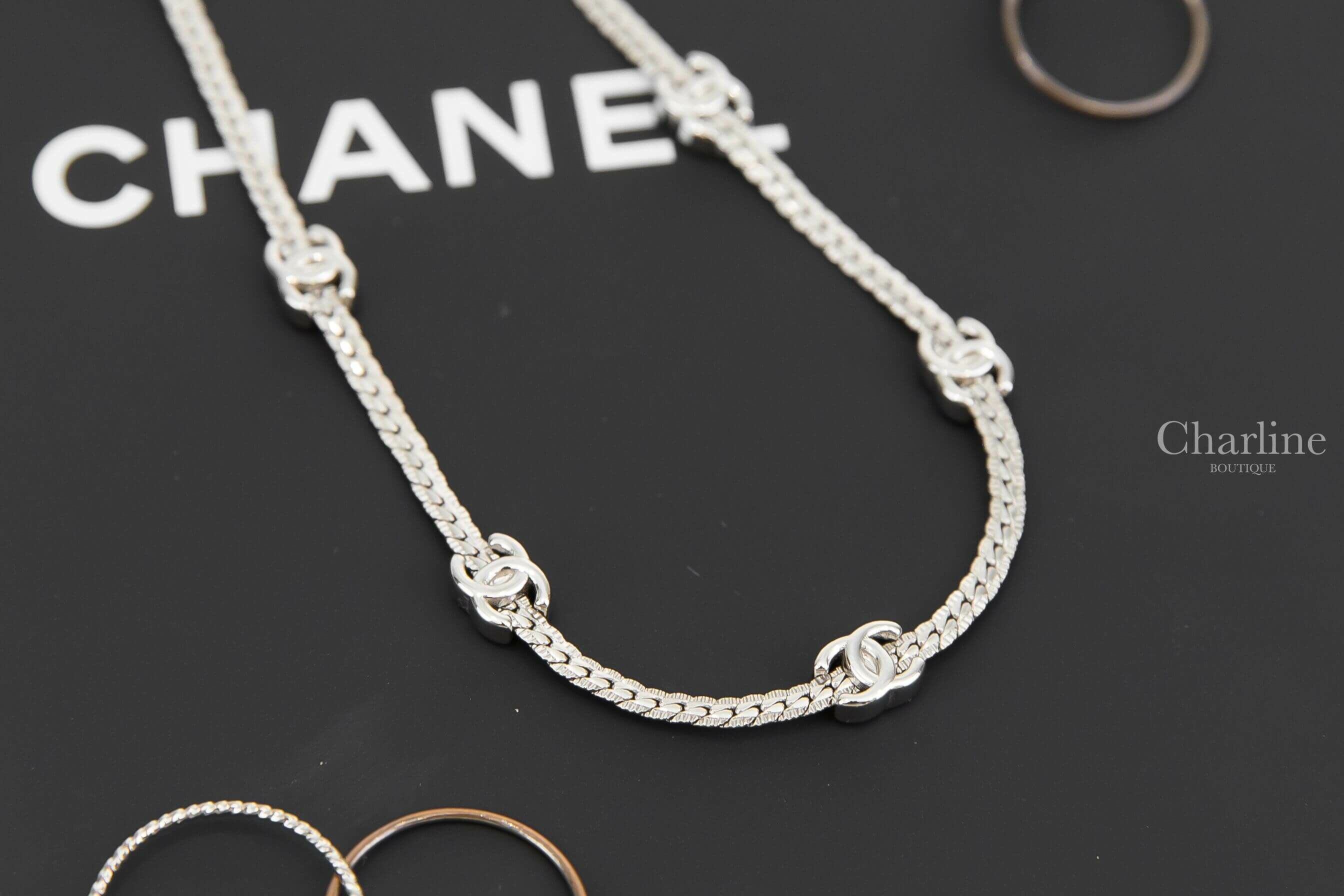 Chanel Choker 銀色五顆CC頸鏈