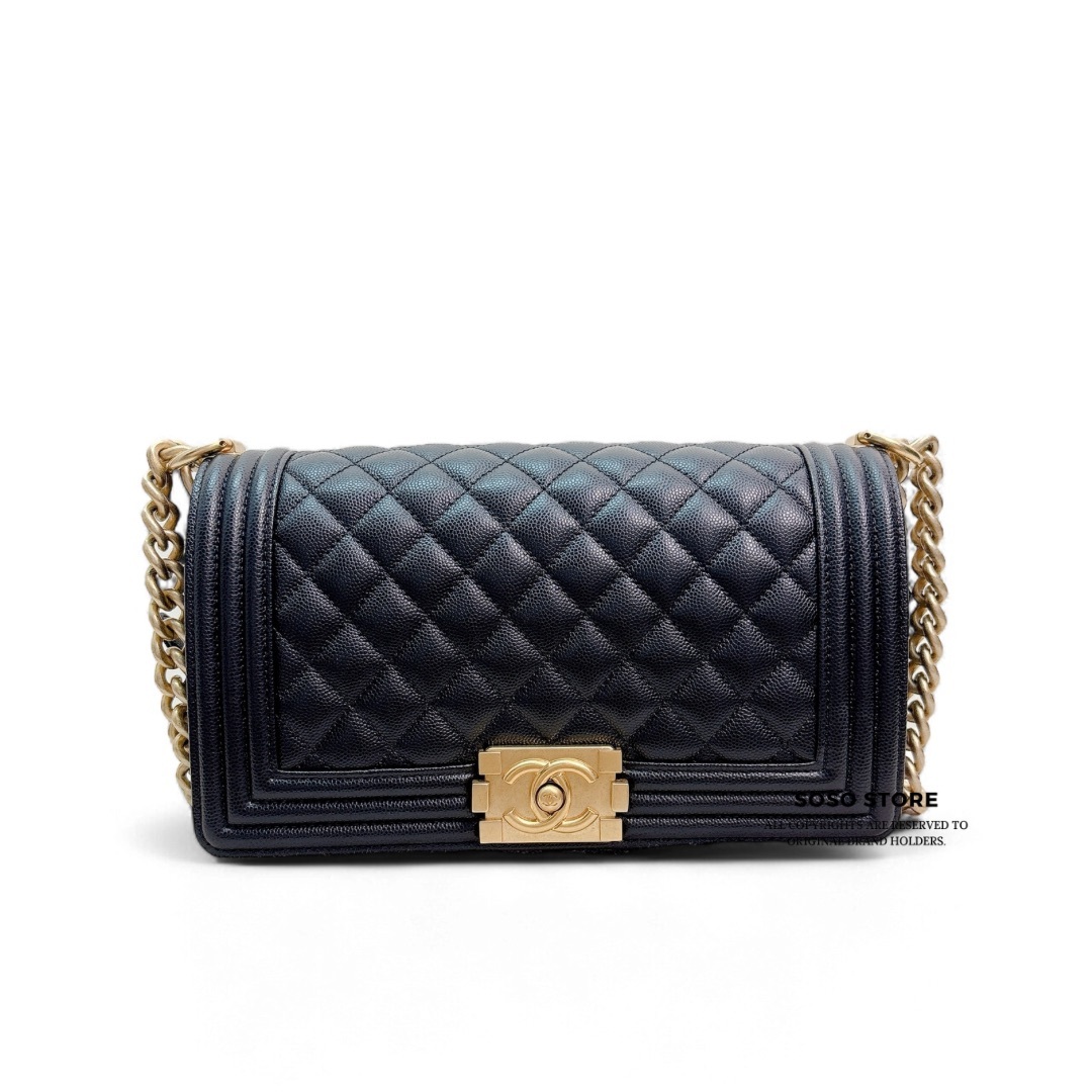 Chanel Medium Boy - Black / Ghw