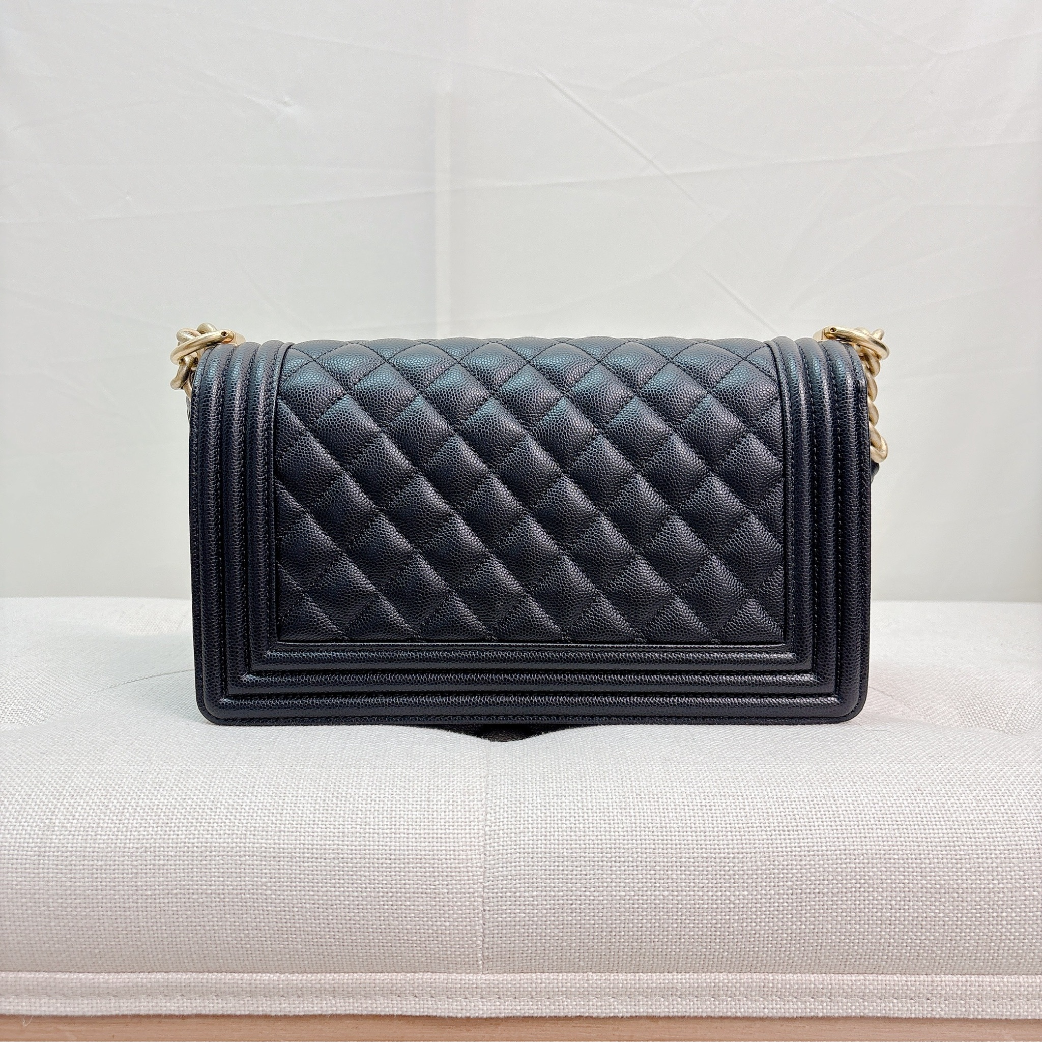 Chanel Medium Boy - Black / Ghw