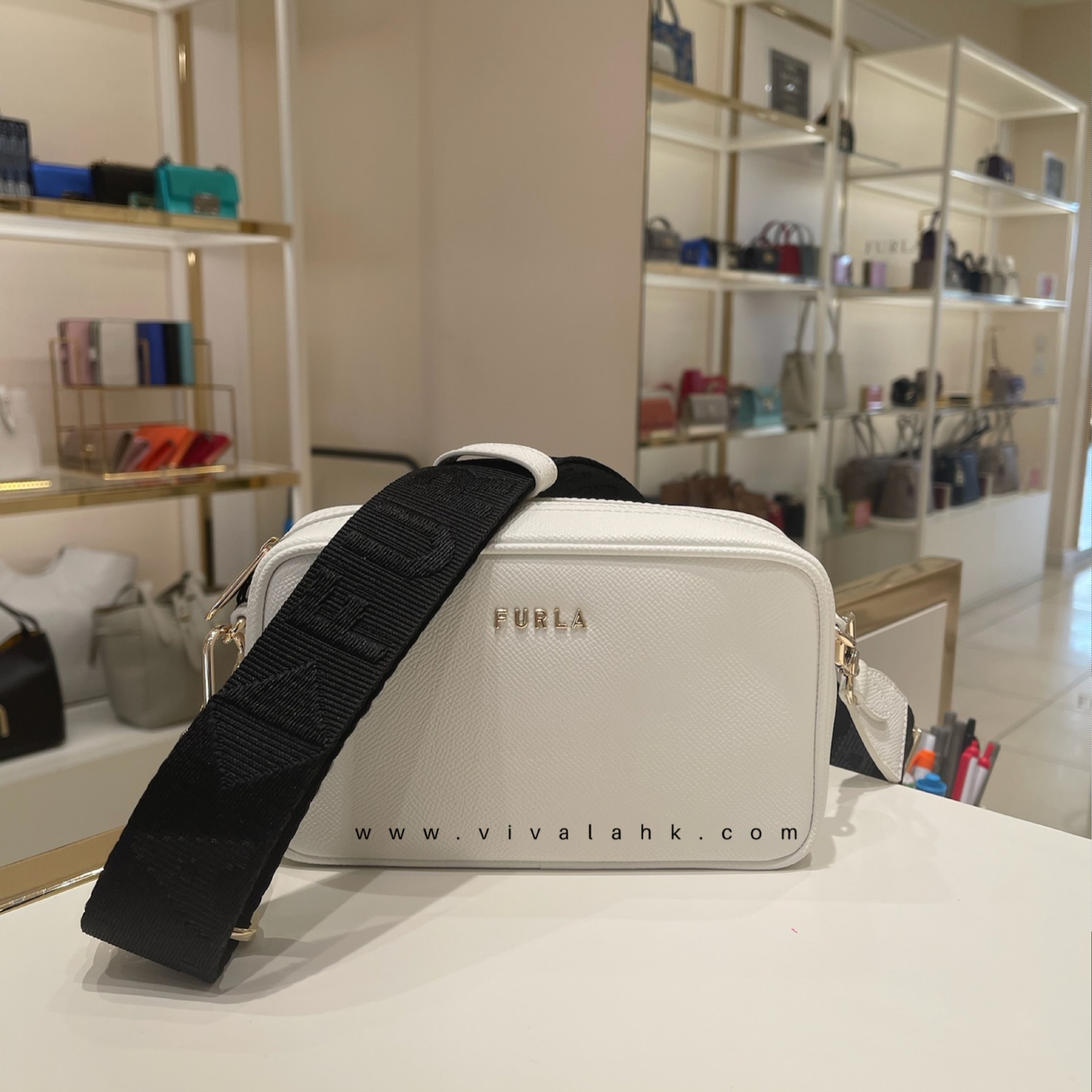 Furla - Lilli 拉鍊斜孭袋 (WE00600 BX2827)