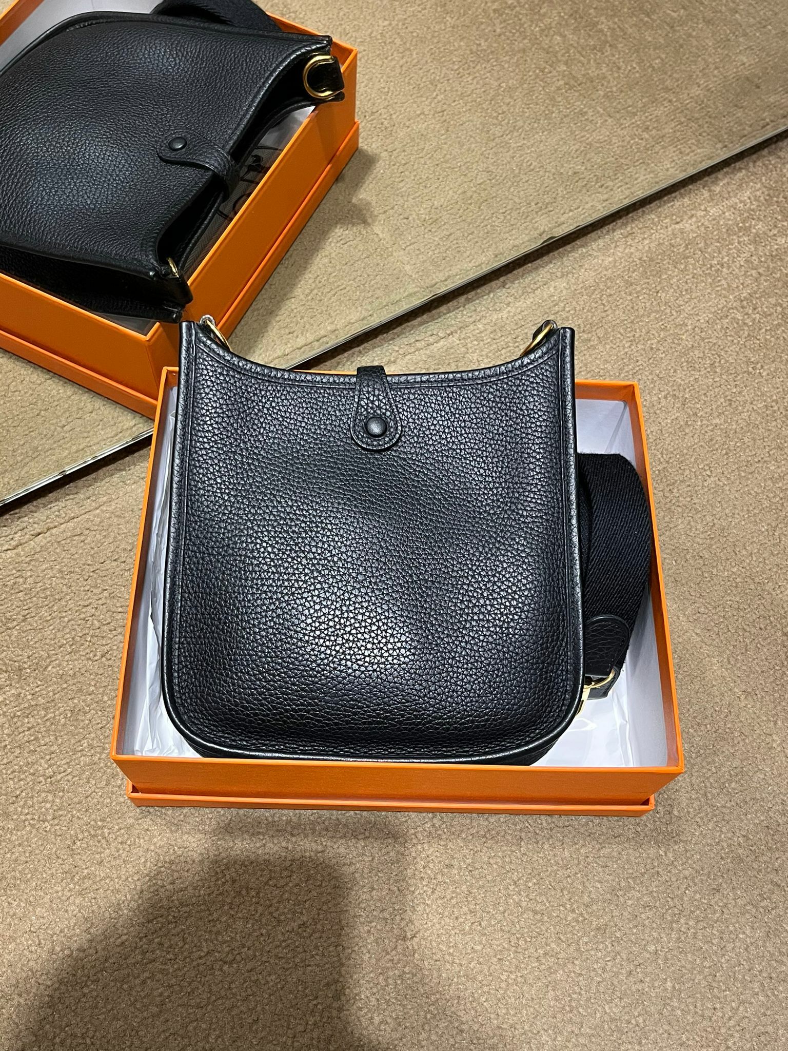 Evelyne mini 89 noir cc tc D 90%new