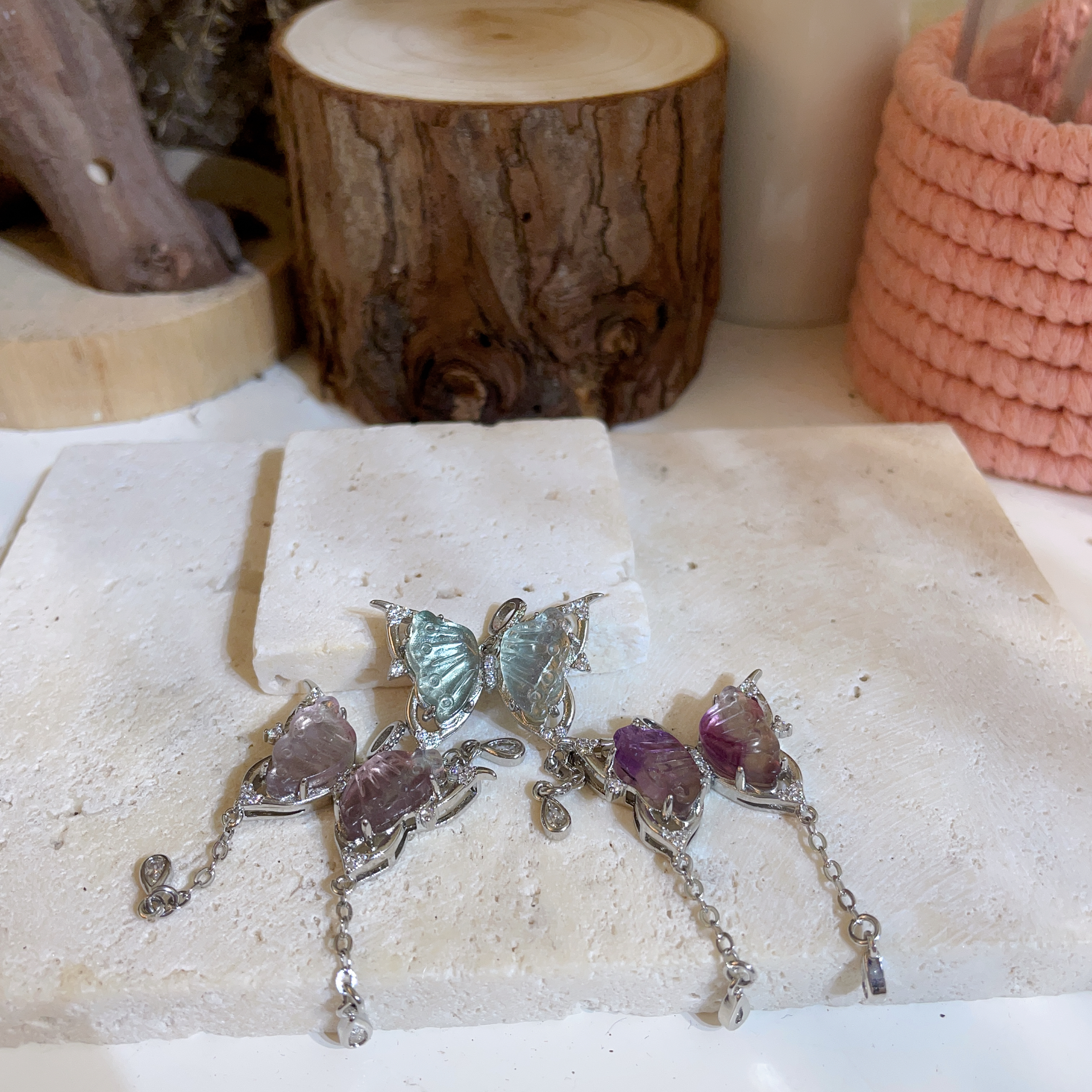 瑩石蝴蝶蘇蘇吊墜