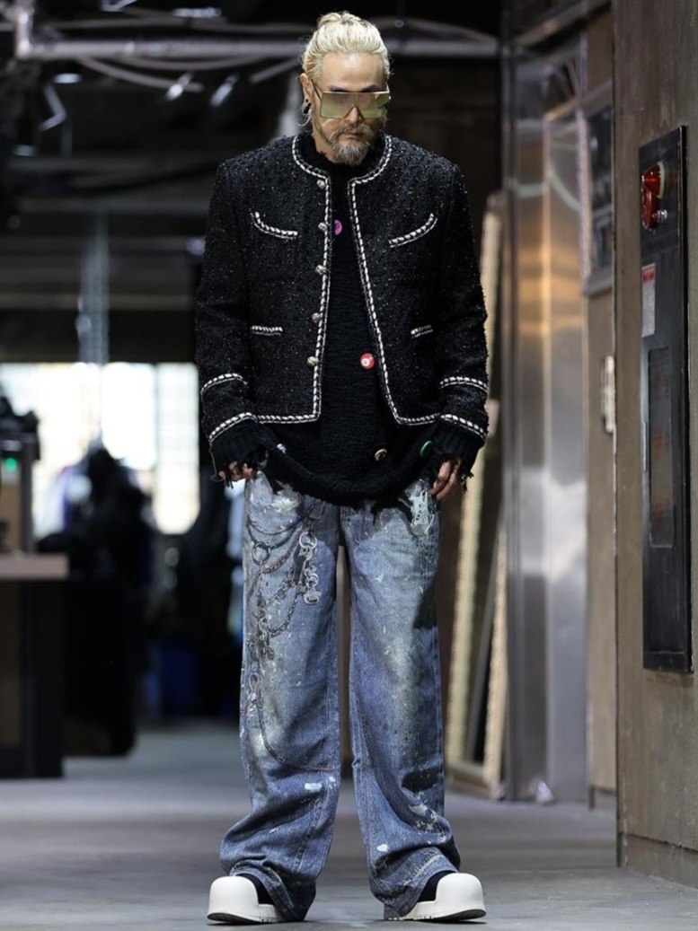 鏈條印花牛仔褲