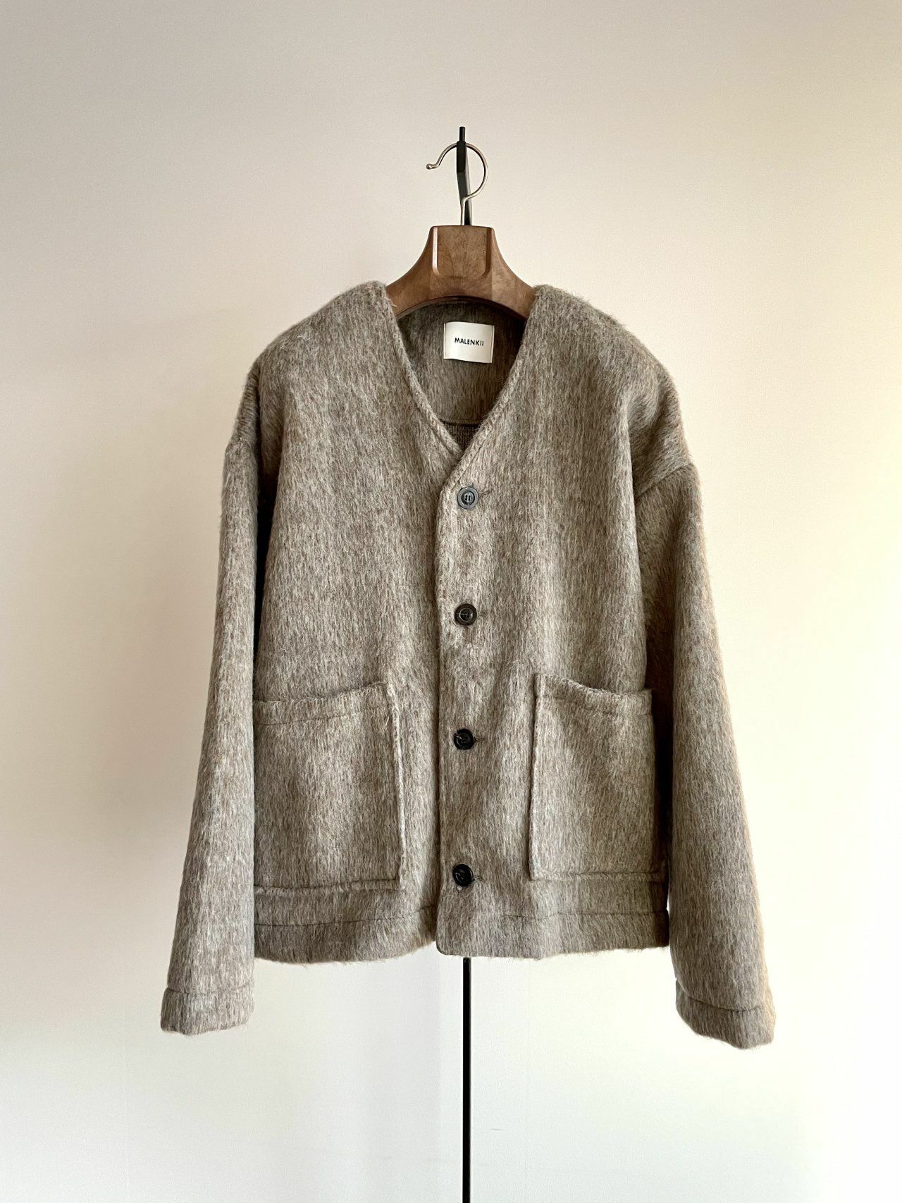 淨色V領開胸外套 MALENKII-120JK