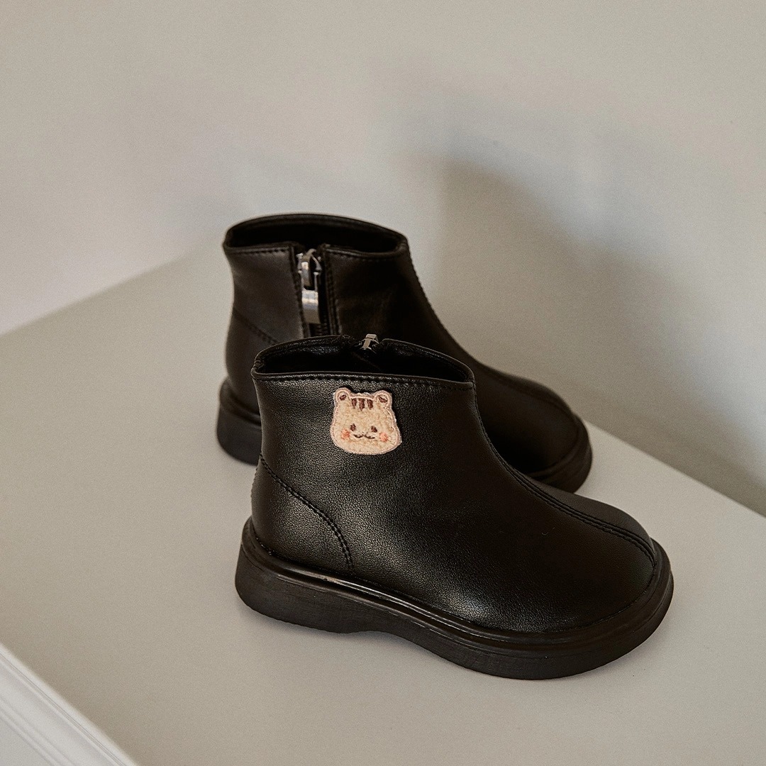 24FW DOT暖暖人物系列-加絨高級黑短筒靴