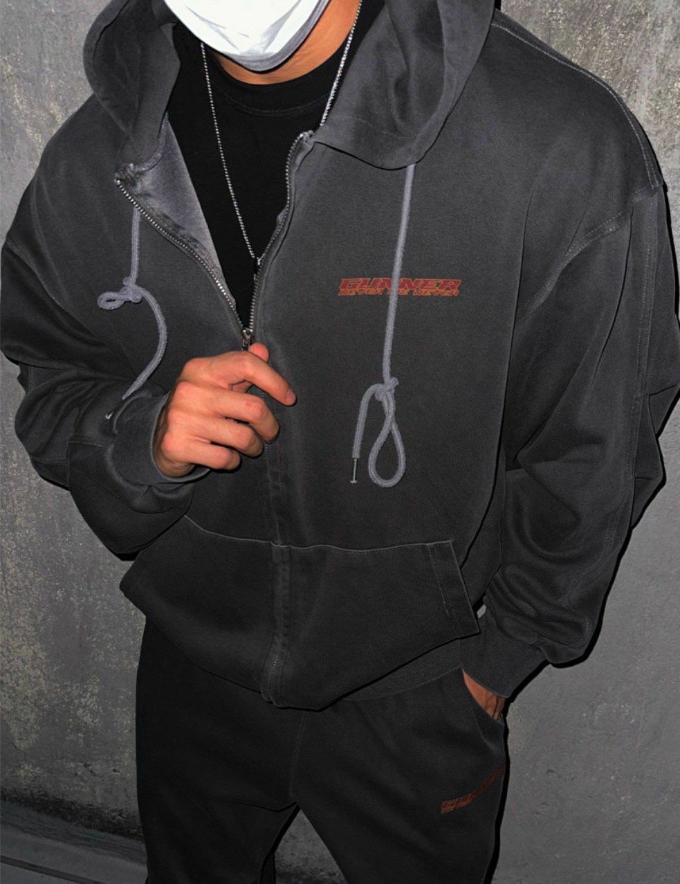 洗水英文字連帽拉鍊外套 TAC-0007JK