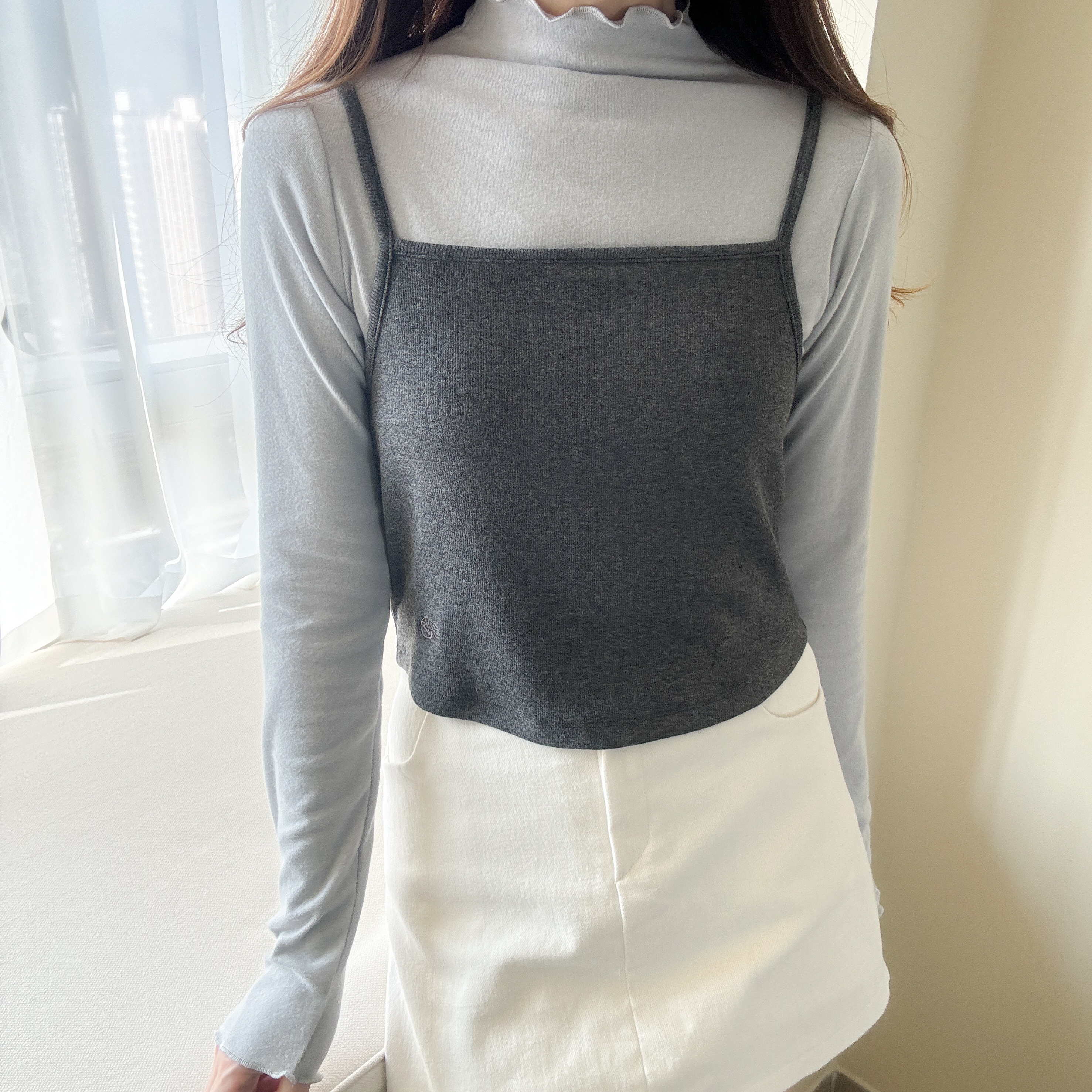 綉字吊帶小背心