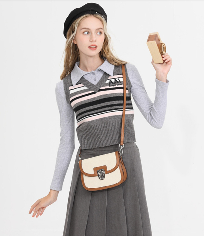 立體小熊造型馬鞍包-兩色(R24-P690)