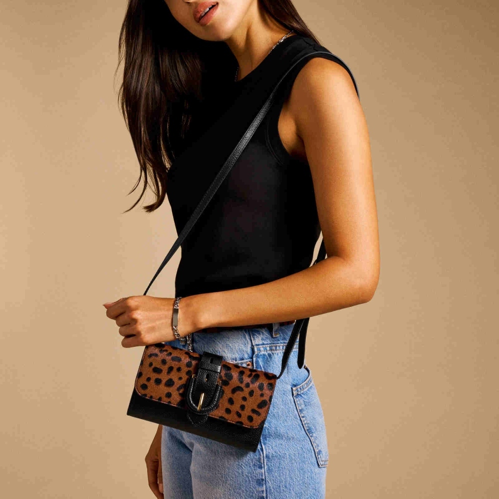 Harwell 真皮WOC長夾斜背包-豹紋 ZB11096234