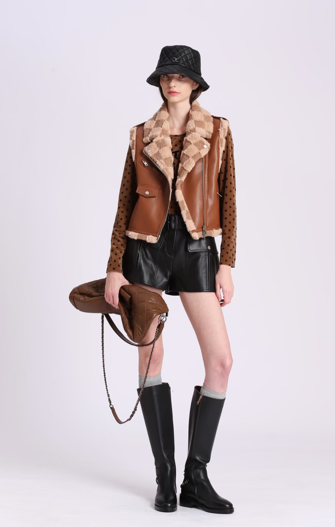 BD15007A1貴族之旅logo圓點絨布T