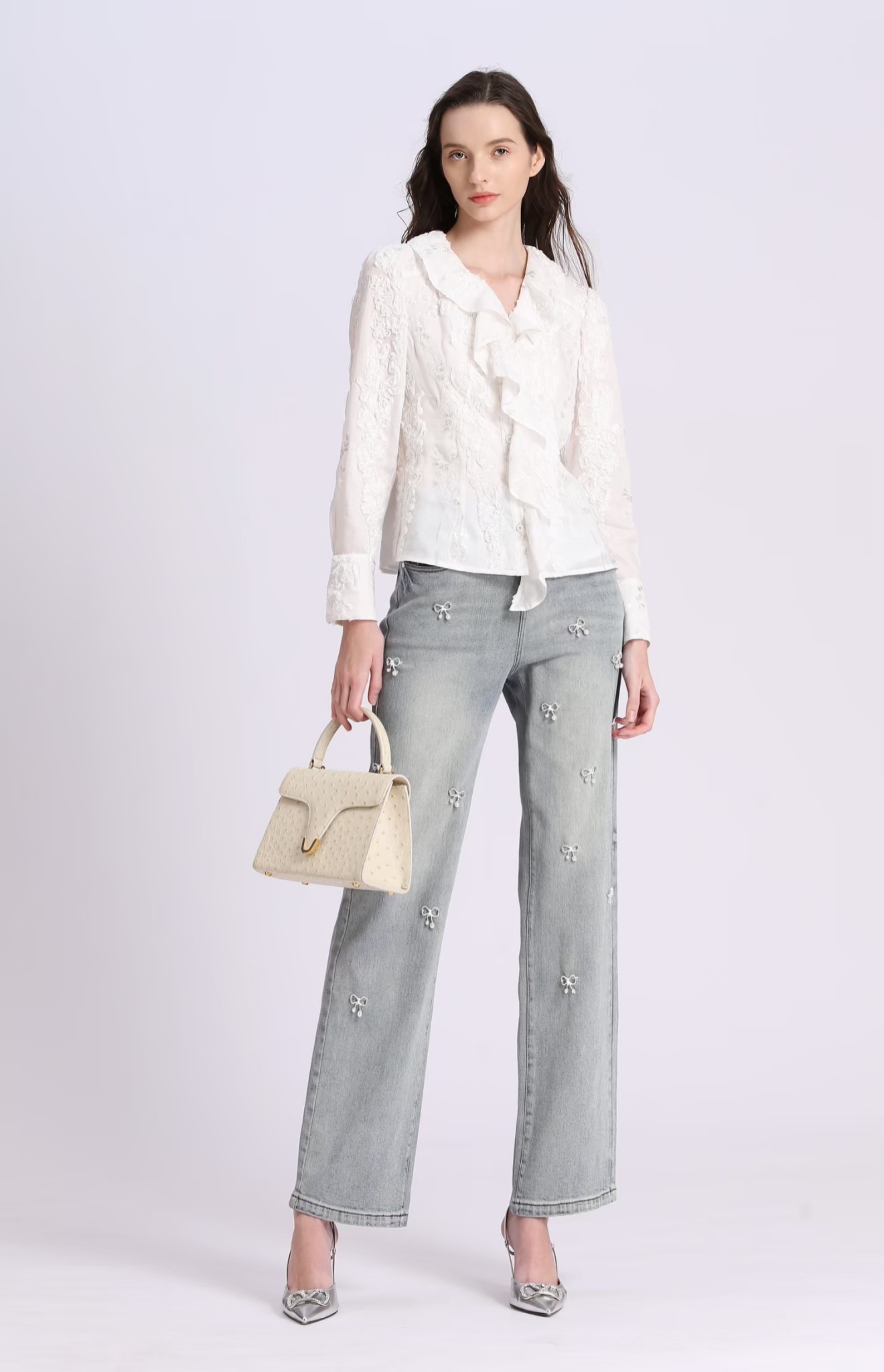 BD15032A1 時光之旅浮雕花荷葉收腰女衫