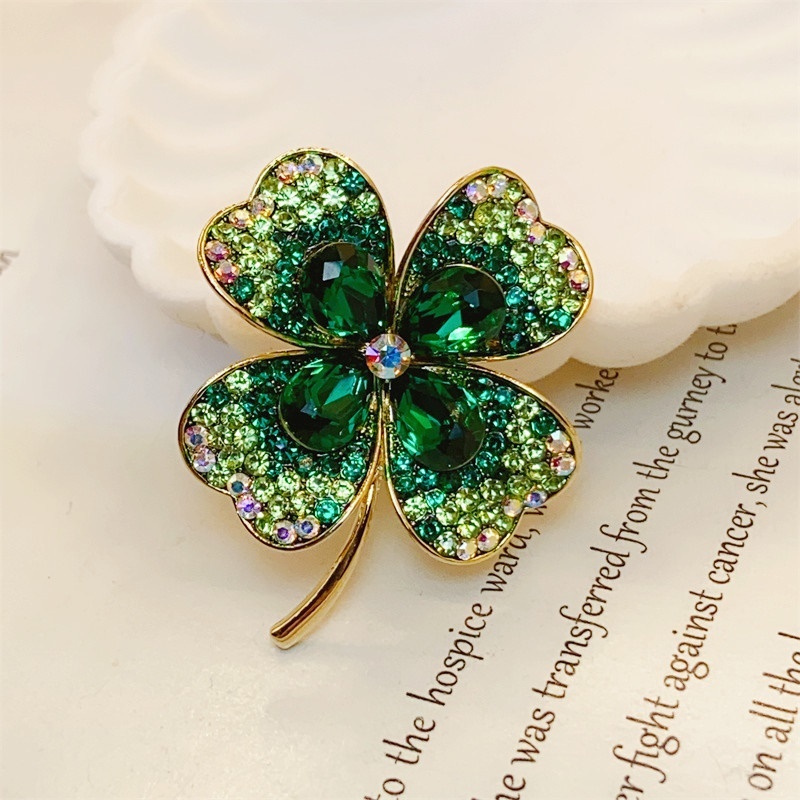 璀璨四葉草胸針