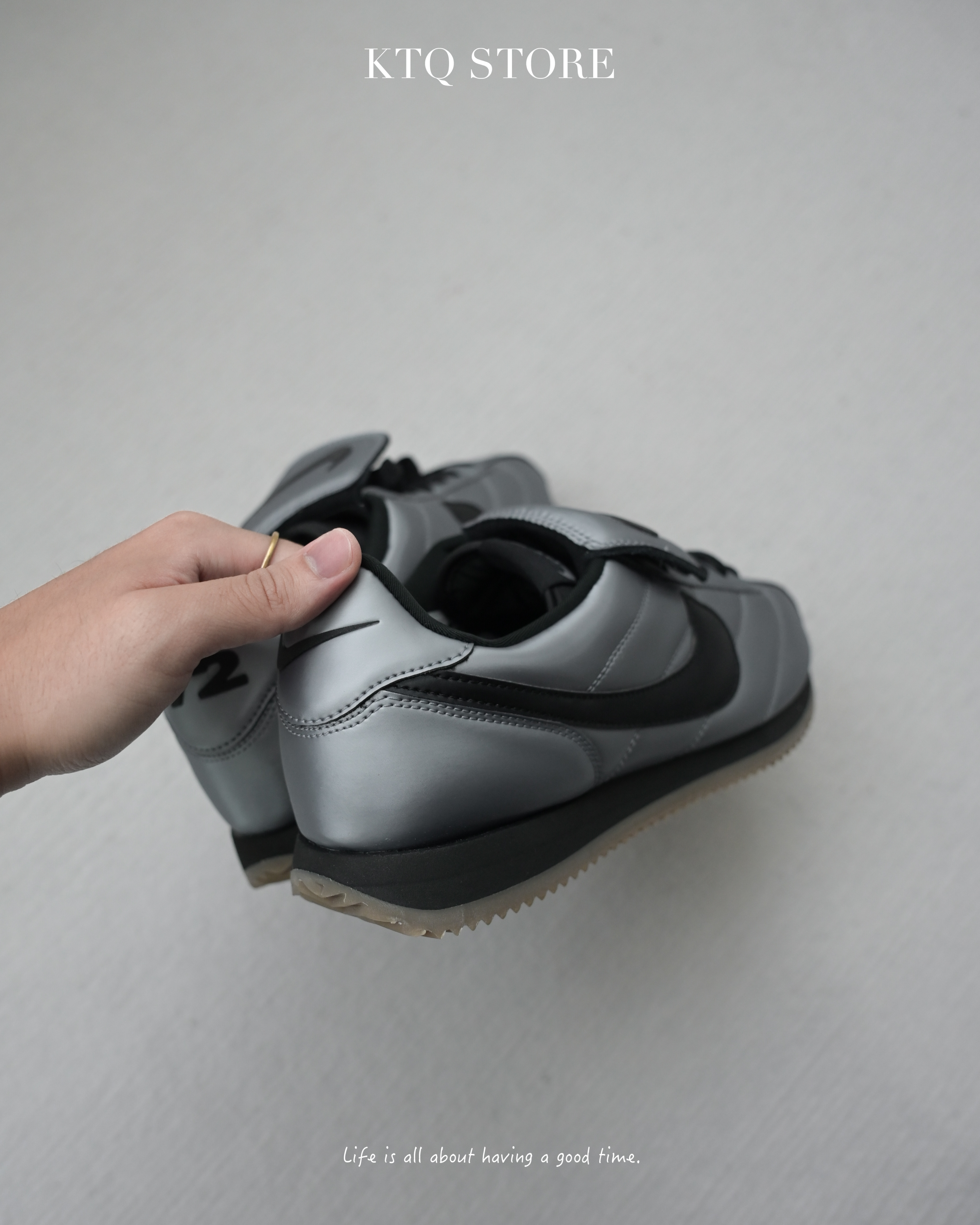 KTQ STORE ‧ Nike Cortez SE "MTLC Cool Grey" 復古銀翻鞋舌 HQ3490-099