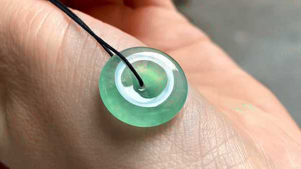 1192565 翡翠木那綠平安扣 (16.6mm直徑)