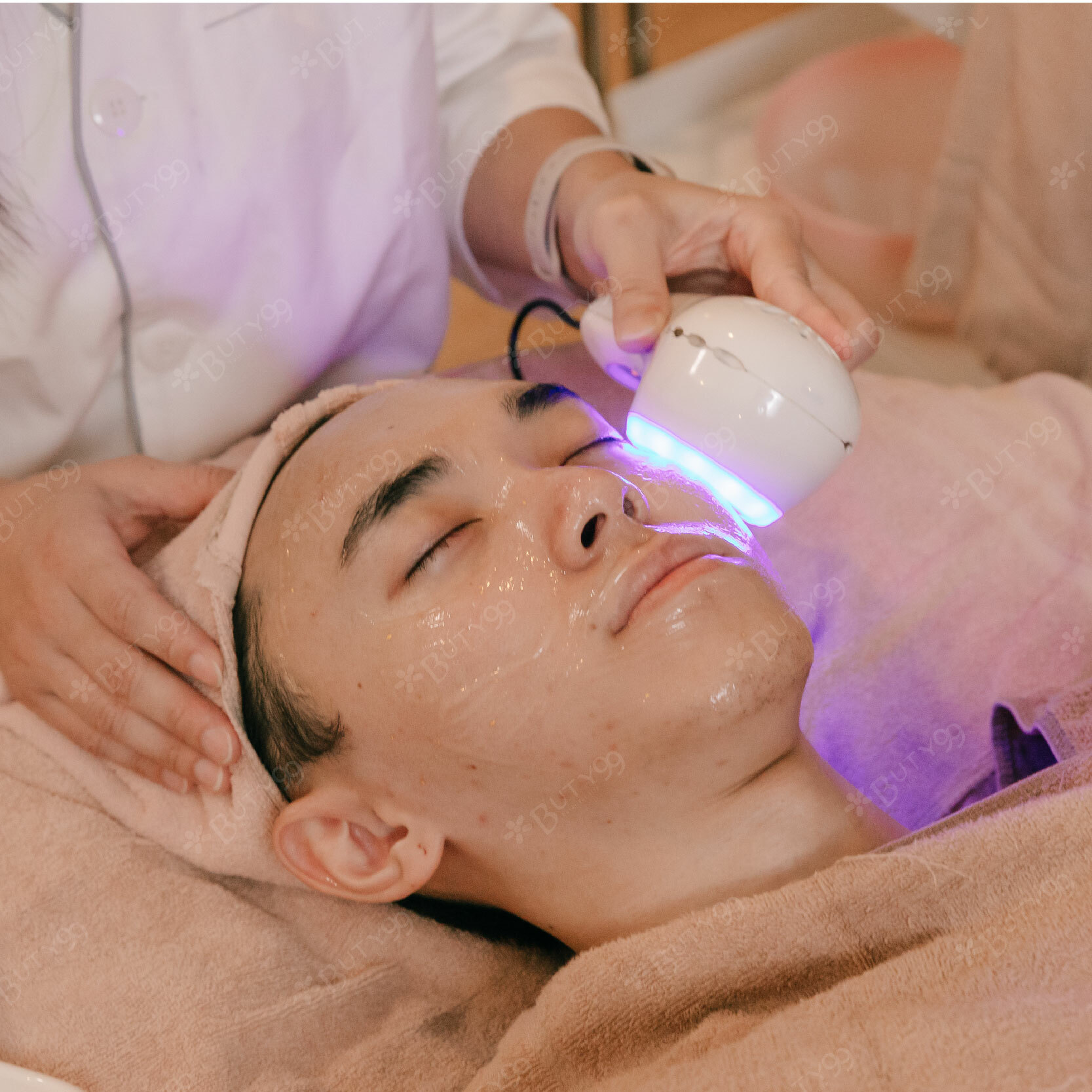 《北南部》天使肌養膚術!膠原蛋白臉部拉提輪廓線緊緻喚膚,550元