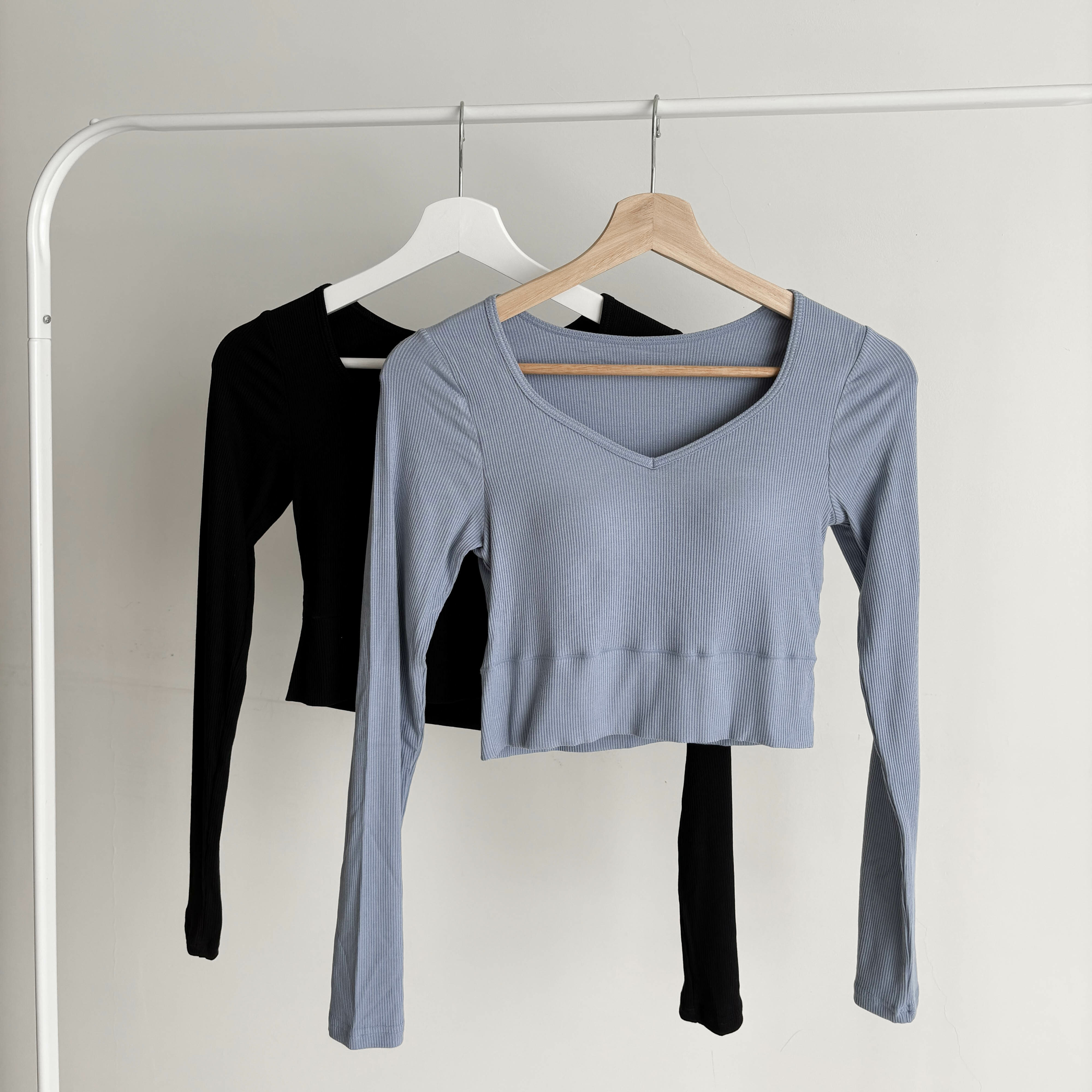 V領短版彈彈長袖bra T（現貨）