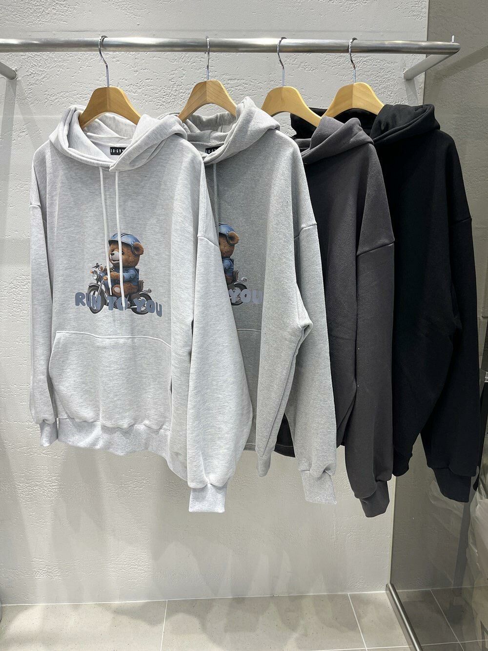 熊仔圖案英文字連帽衛衣 10.GVTY-0165T