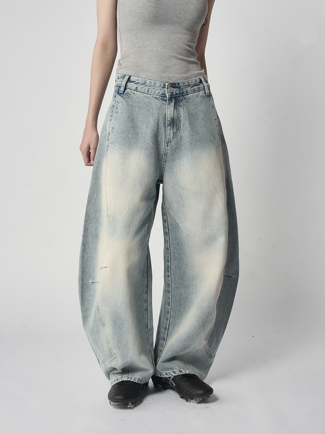 灰藍奶油彎刀牛仔長褲