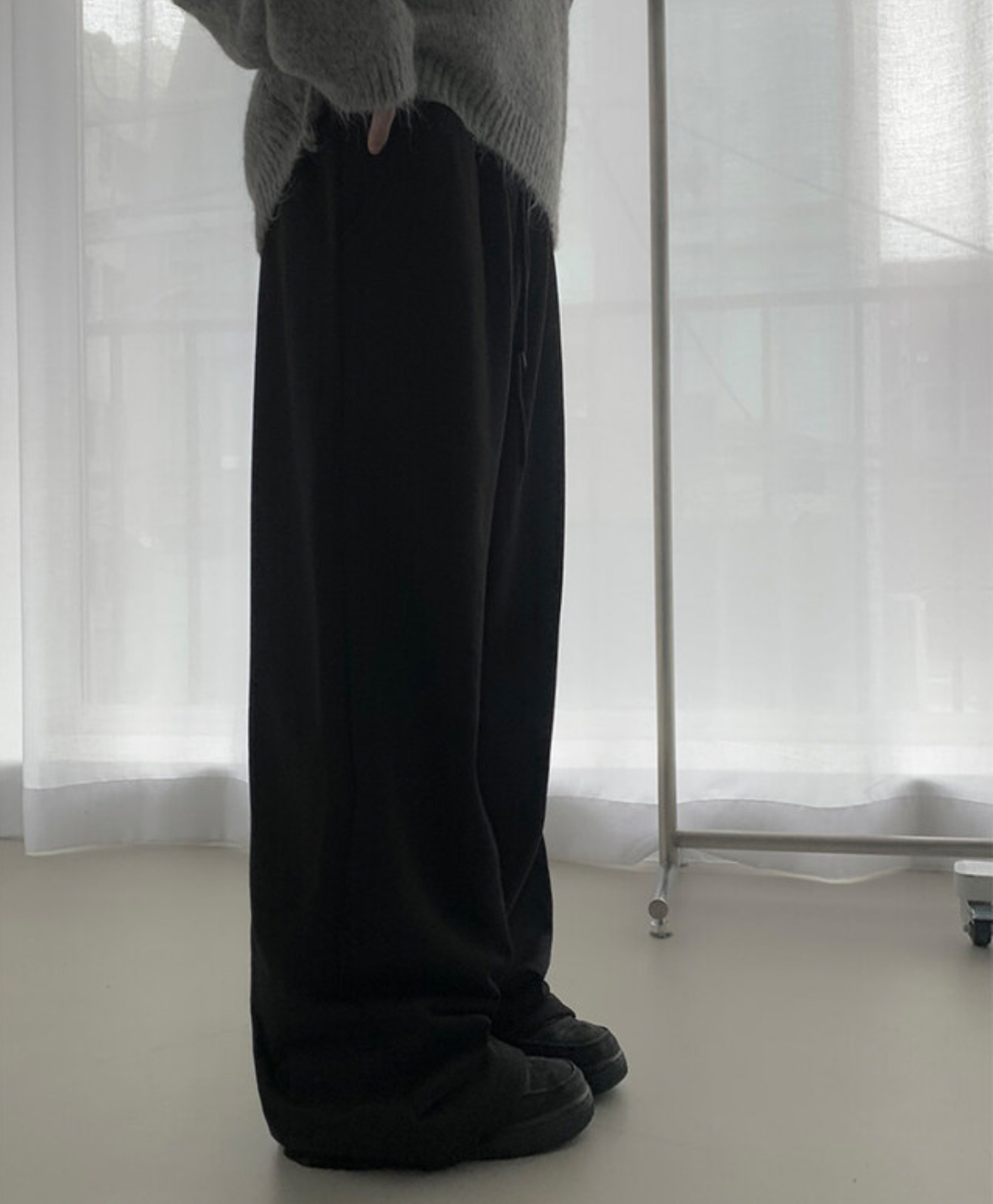 韓國連線🇰🇷 Anyonemore 抽繩落地寬褲 寬鬆 落地 長褲 淺灰色 灰色 黑色/預購