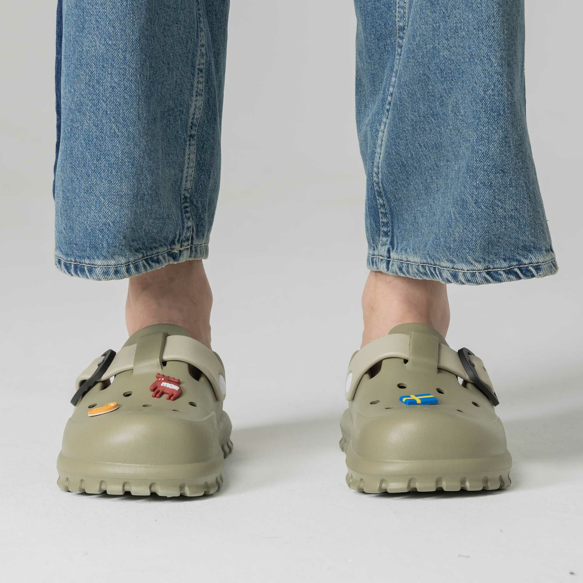 moz瑞典 駝鹿 小方糖 方扣 防水 洞洞鞋 拖鞋 涼鞋 (墨綠)