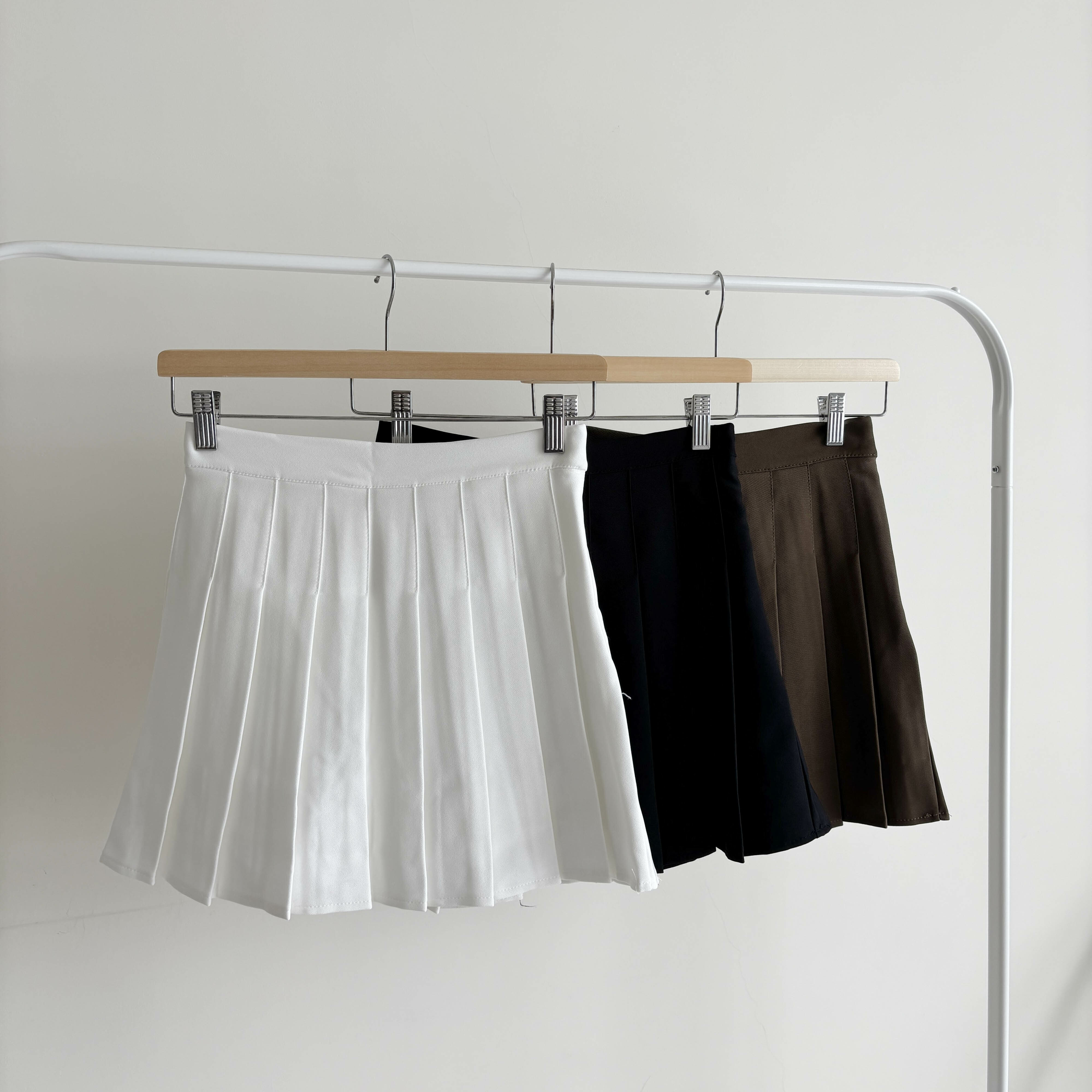 減齡五歲百褶裙（現貨）