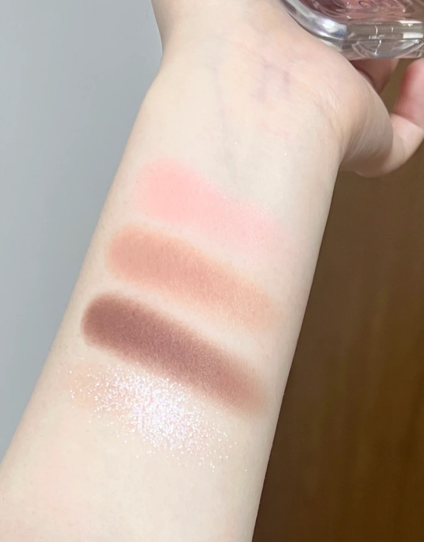 預購 小奧汀愛豆-四色臥蠶眼影綜合盤