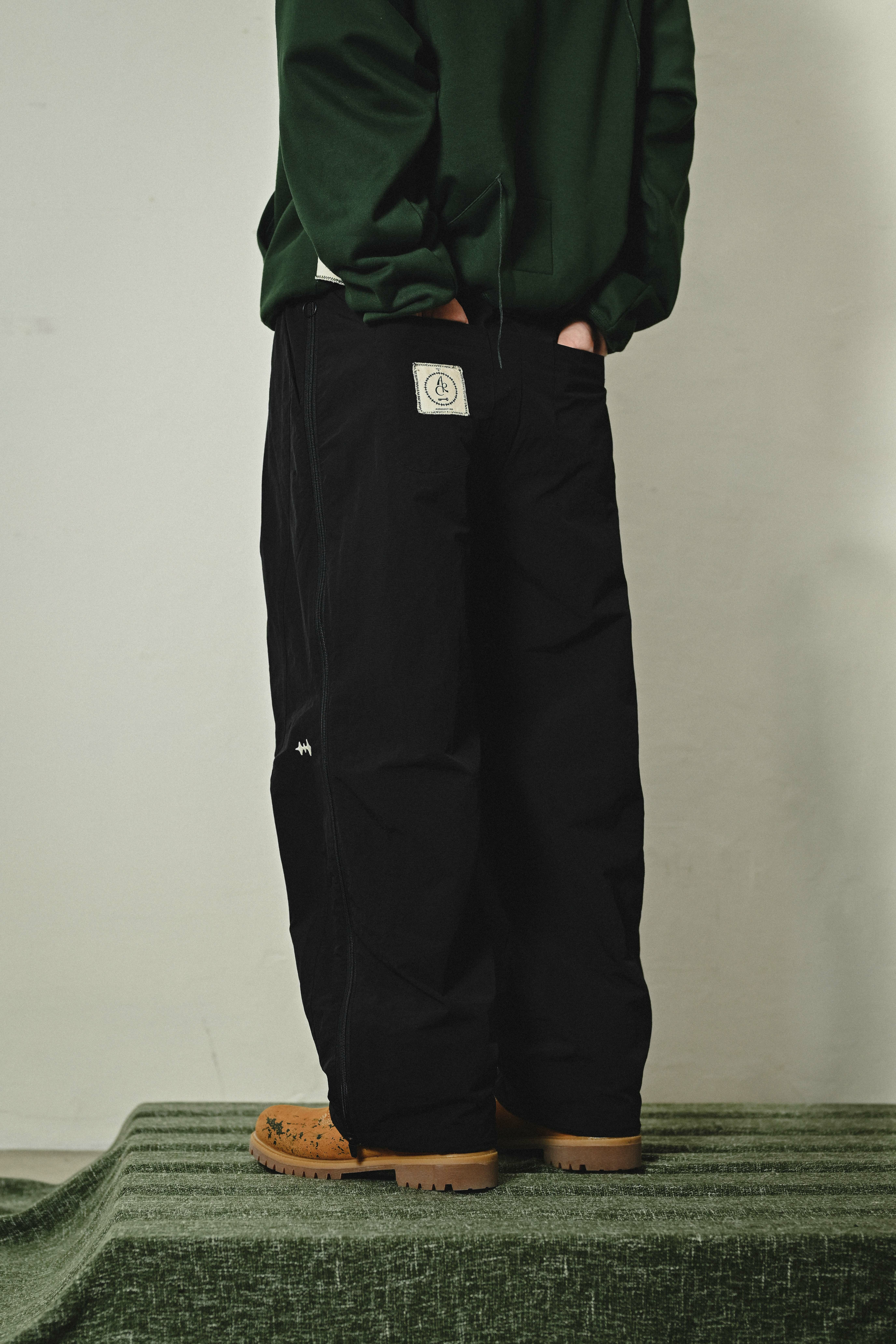 【COSYHARU】Oblique side zipper nylon pants SIDE ZIPPER NYLON PANTS - BLACK