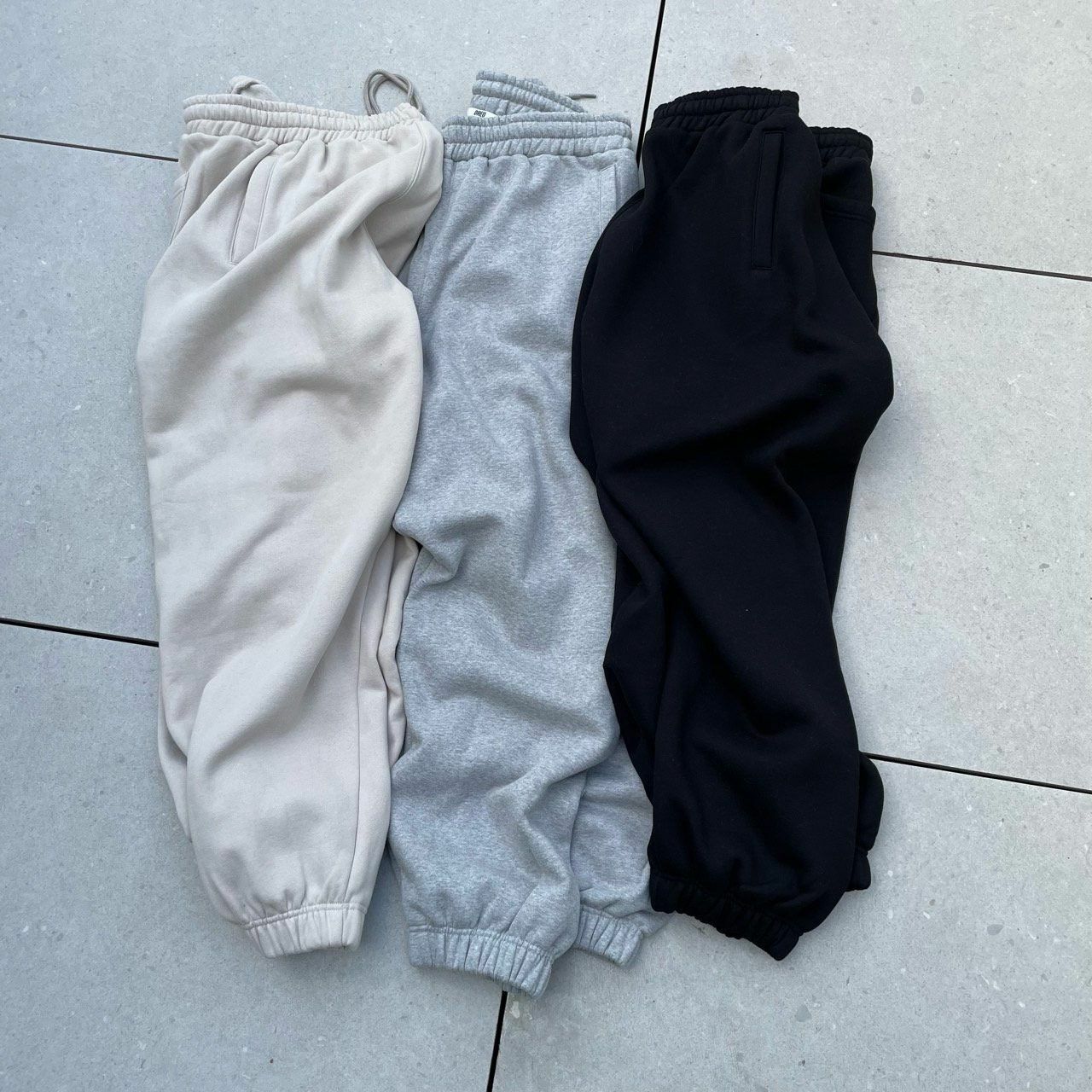 淨色束腳鬆身運動褲(薄抓毛底) OREO-085P