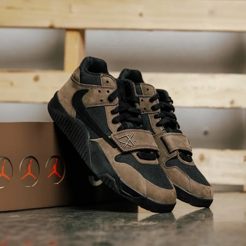 Travis Scott x Jordan Jumpman Jack "Mocha" 聯名款 黑摩卡 倒鉤 FZ8117204