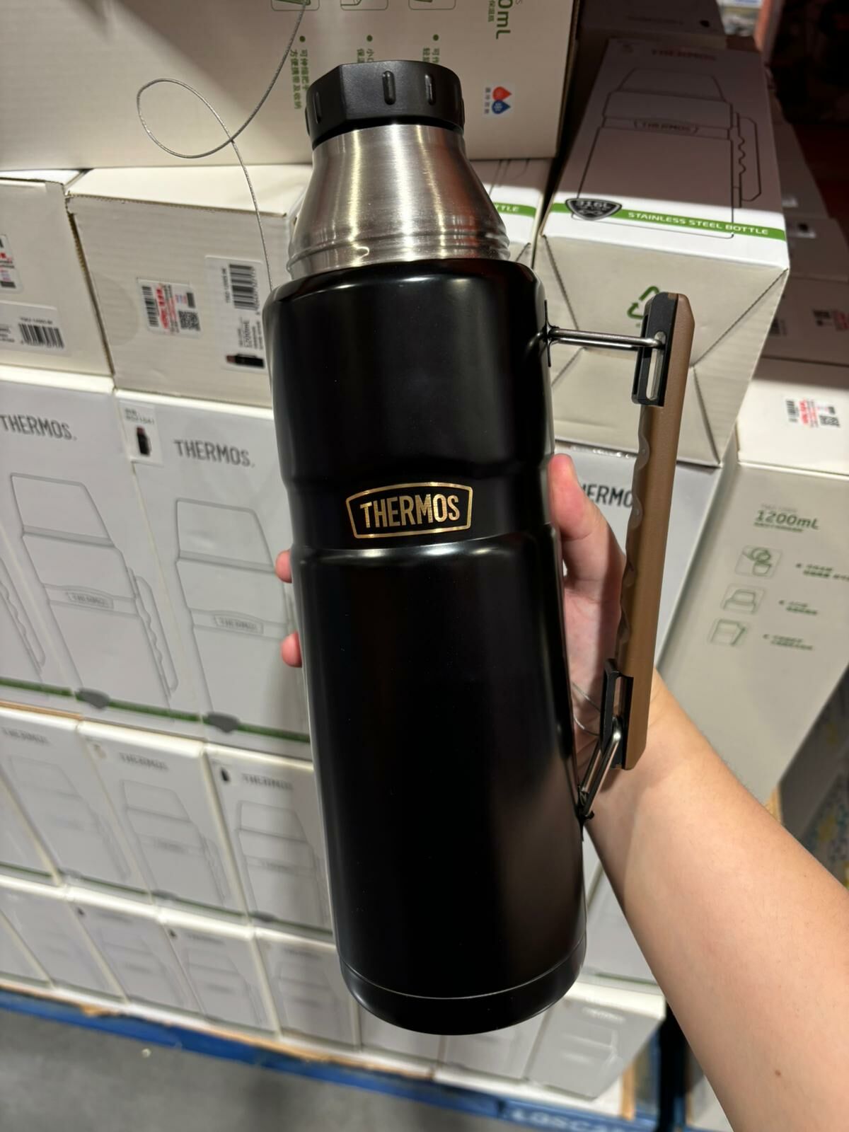 THERMOS THERMAL BOTTLE 保溫瓶