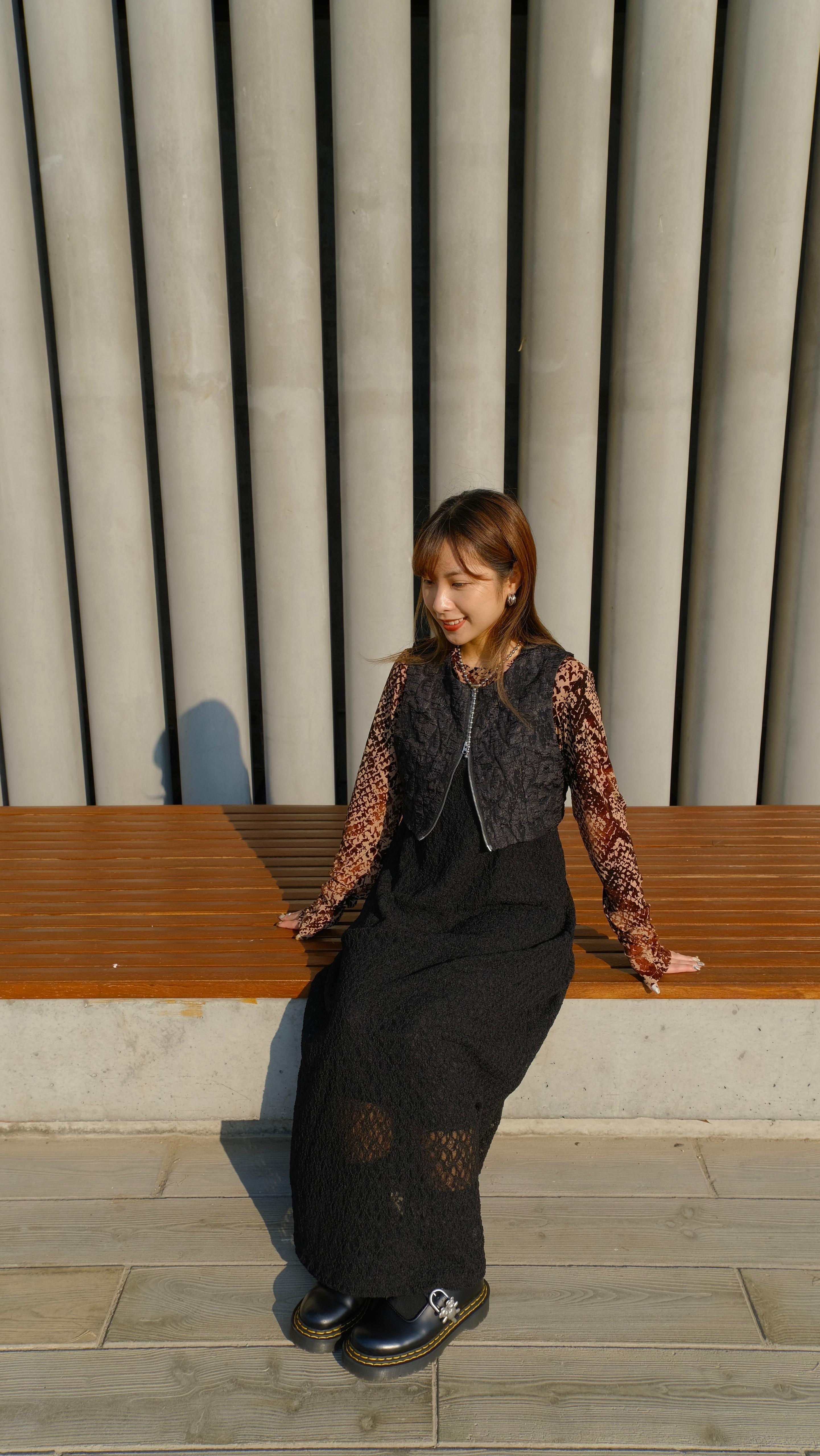 現貨 完售不補 雙拉鍊泡泡刺繡短款外搭