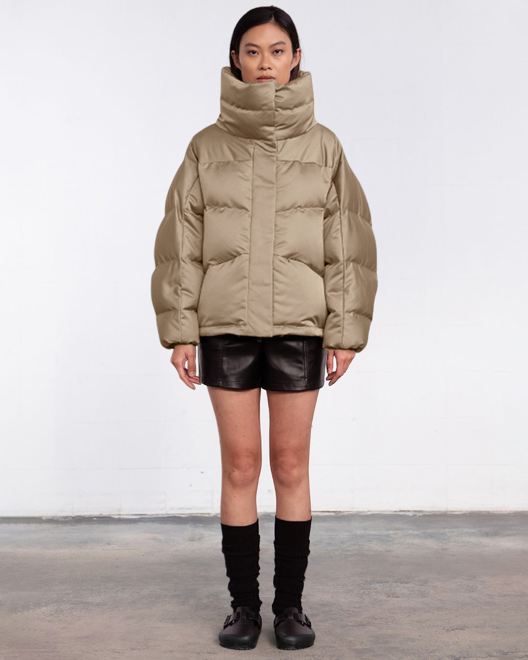 Ahirain 立領羽絨外套(卡其)