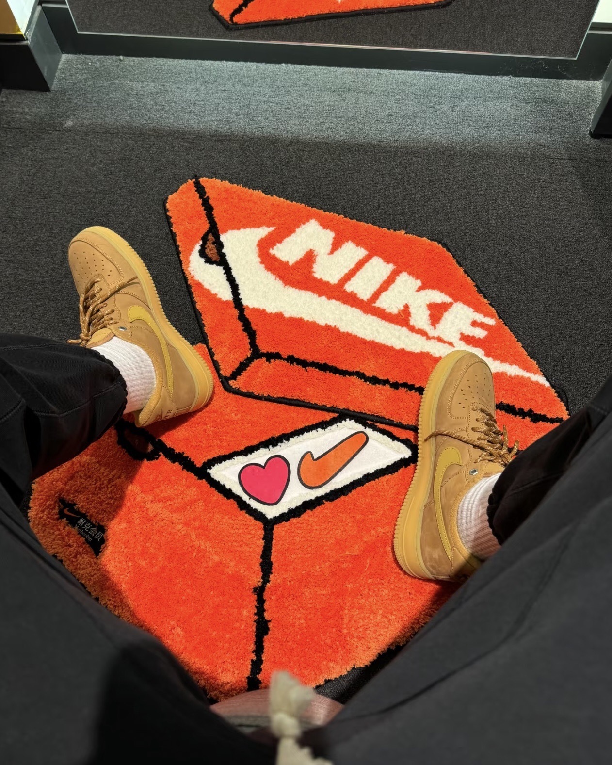 #現貨 海外限定 Nike 拼貼造型 經典鞋盒地毯