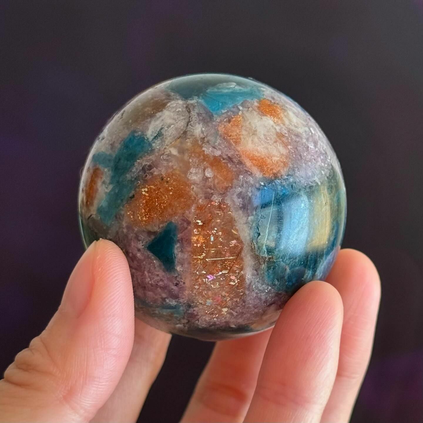[原石] 太陽石+藍磷灰石+紫祖母晶 水晶球