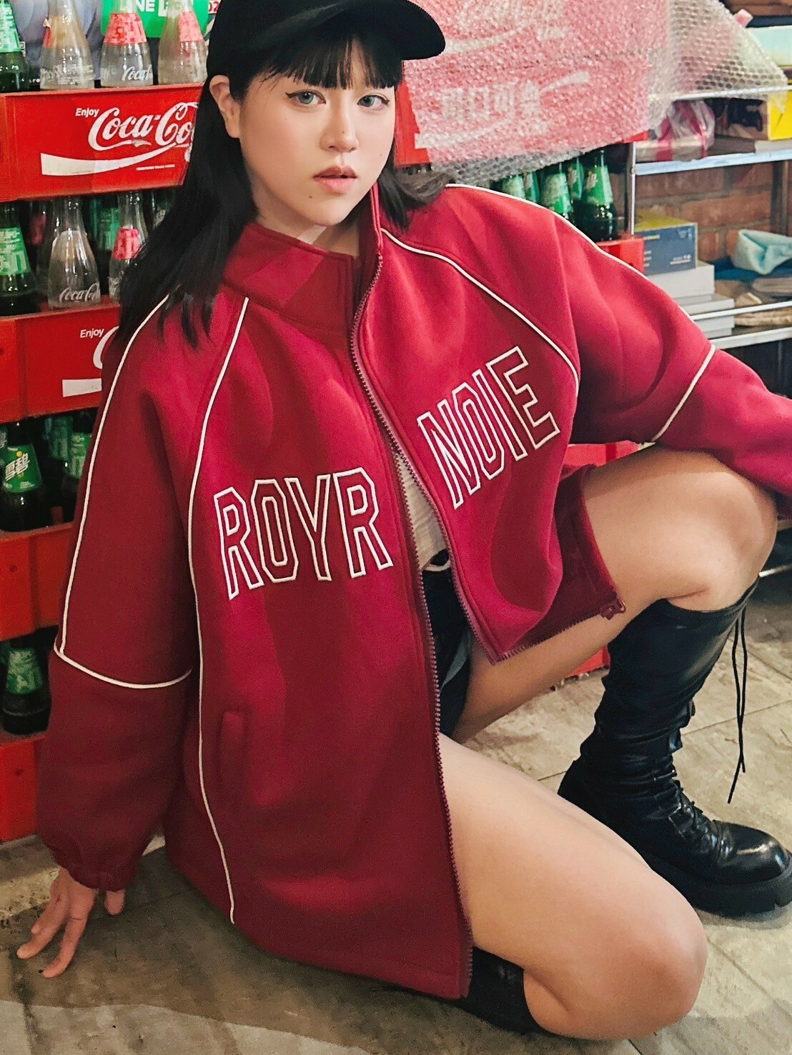 大字母挺版男友運動立領外