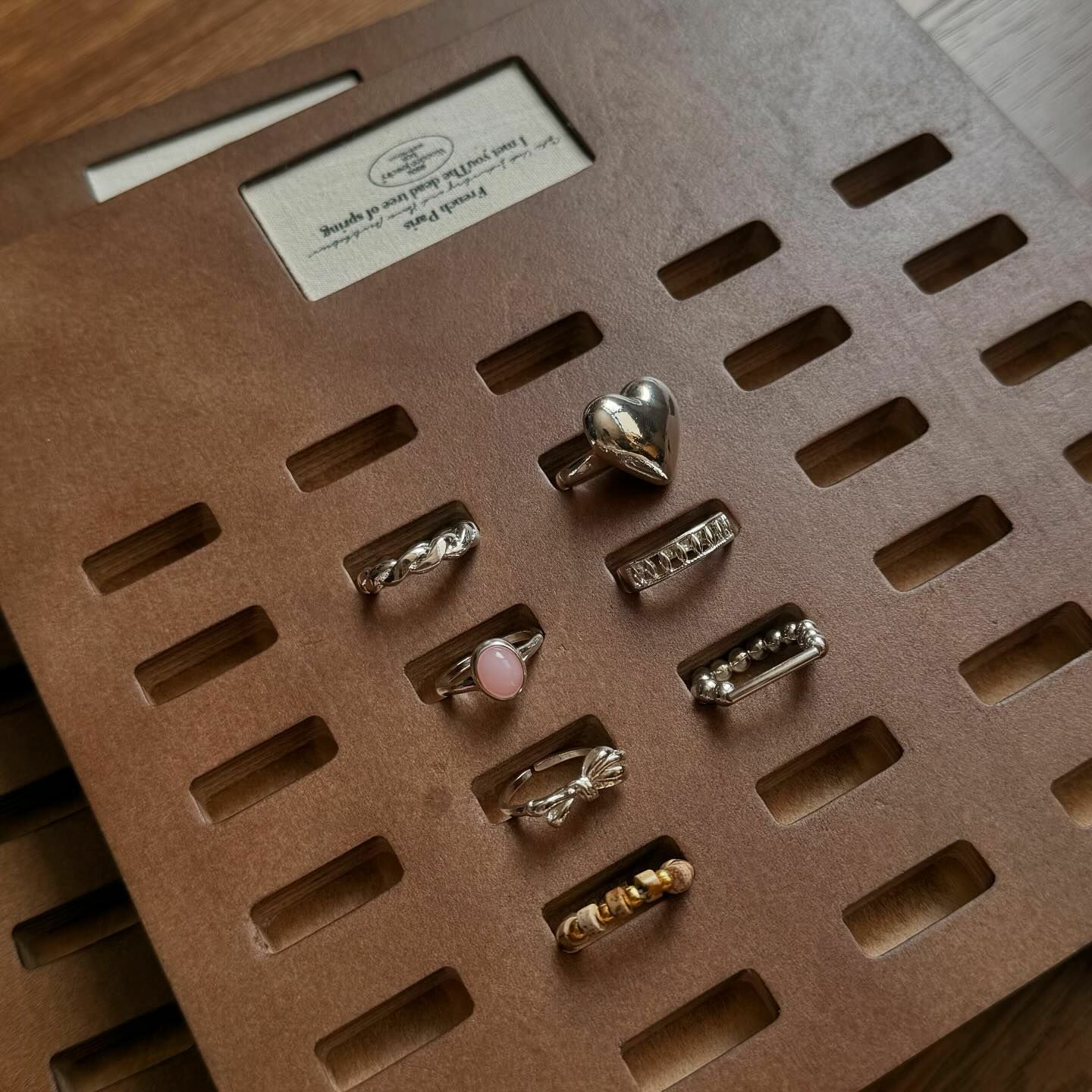 [原石] 彈性繩戒指 36 種款式 隨機出貨