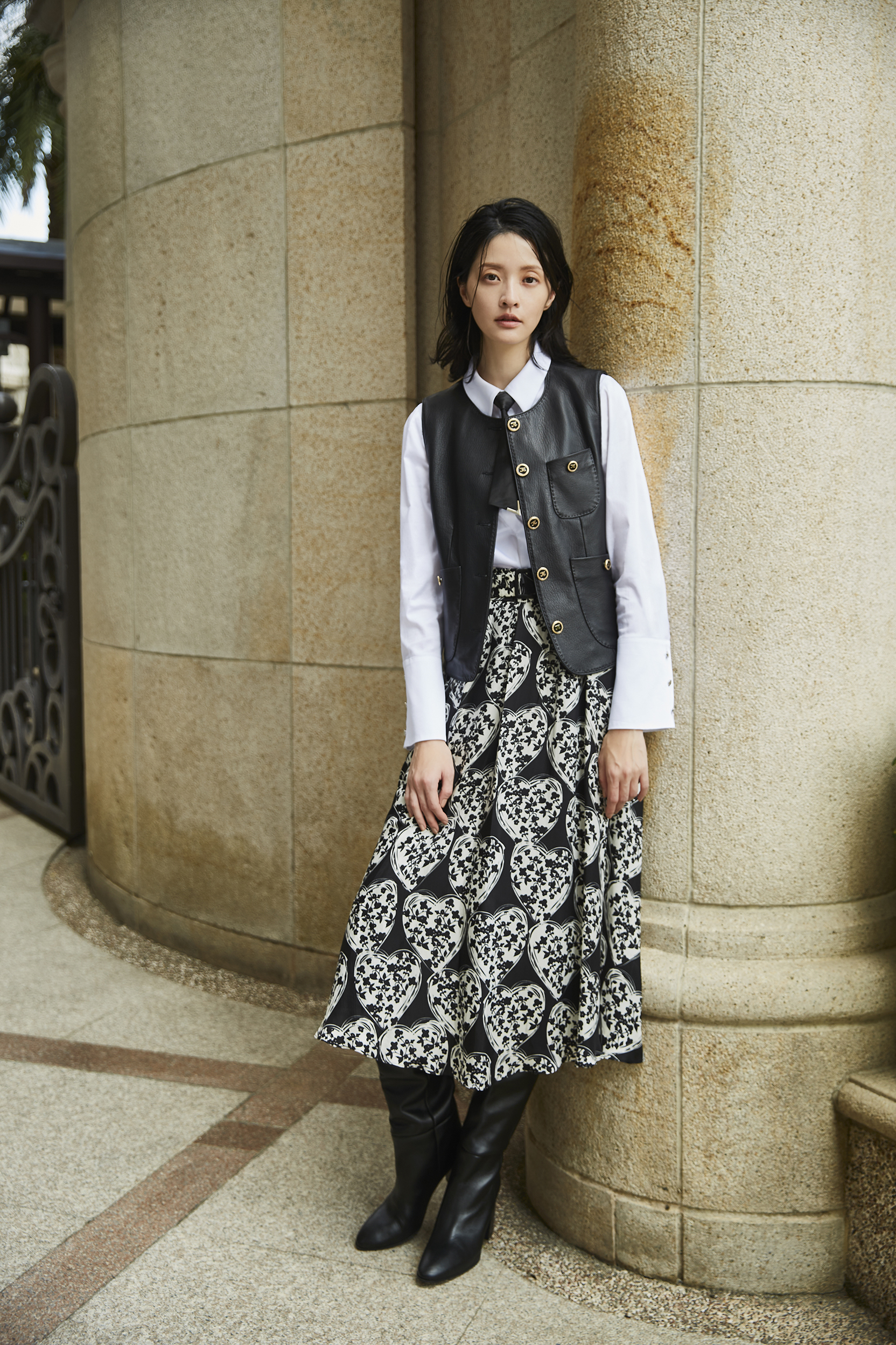 BD15001C1 新優雅斜紋段愛心花香折長裙