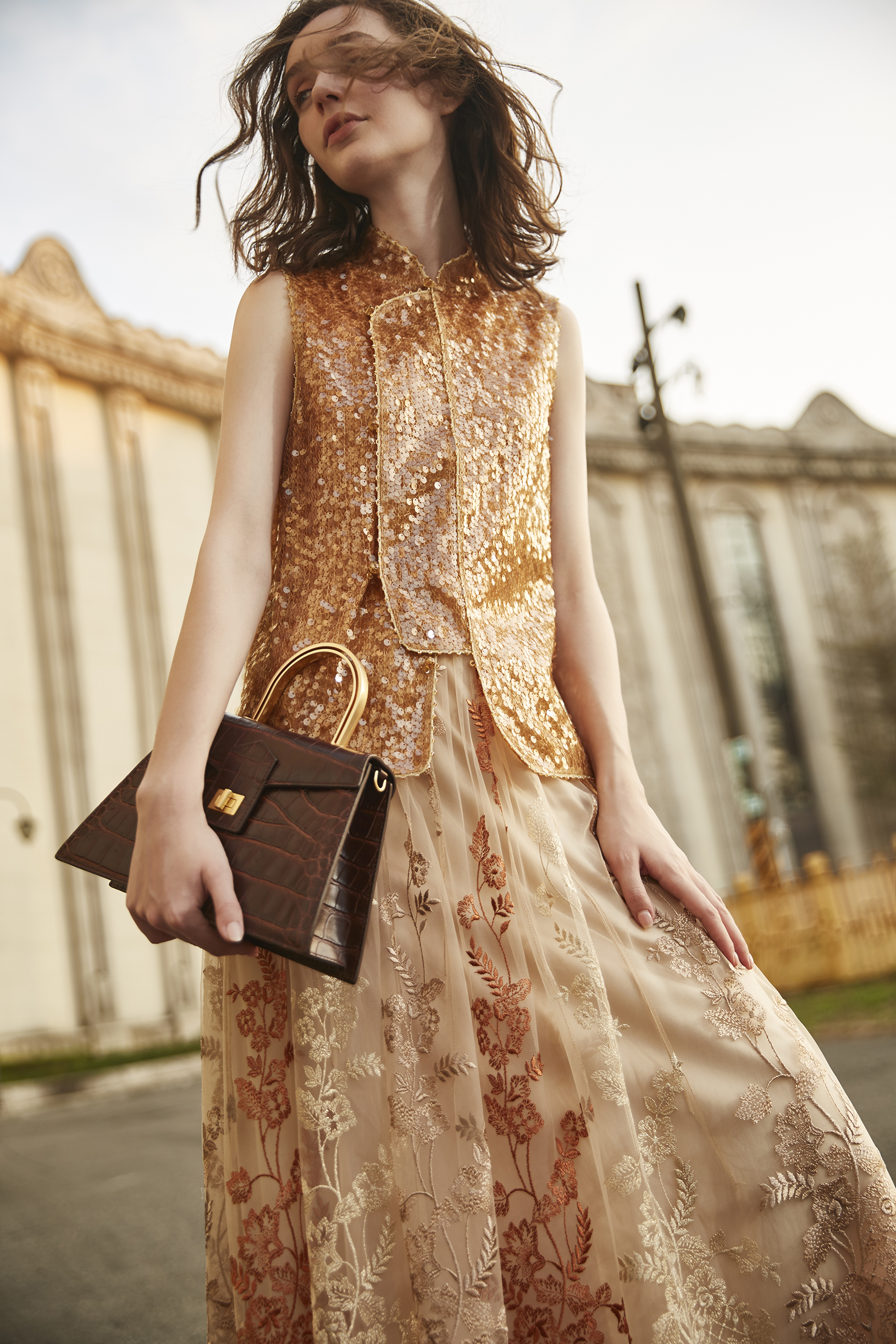 BD15101C1 時光之旅法式線版三色刺繡網紗裙