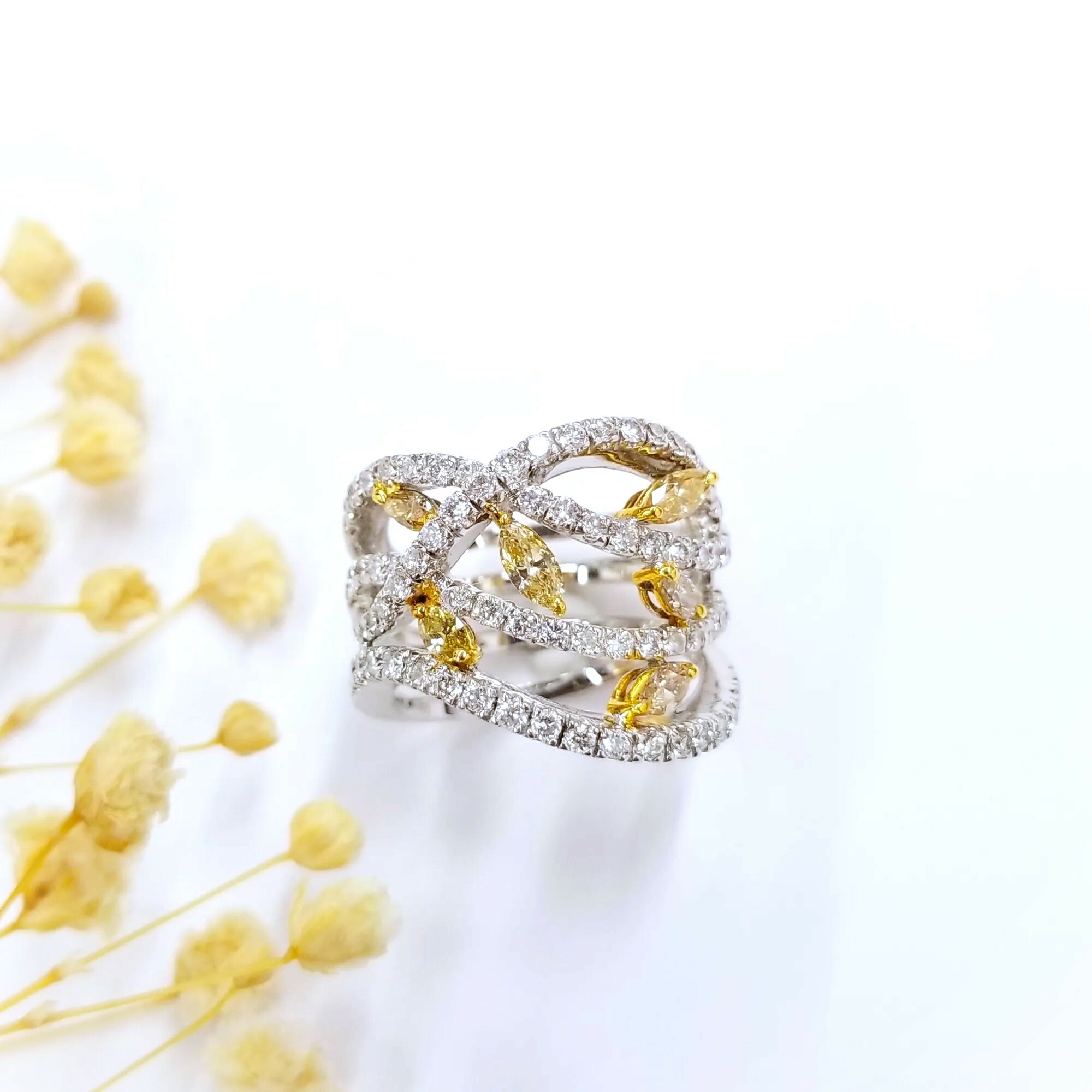 18K Gold 1.46ct Fancy Yellow Diamond Ring