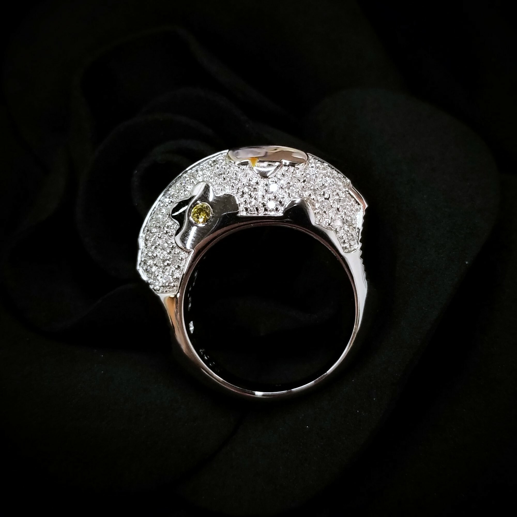 18K White Gold 0.45ct Diamond and Sapphire Ring