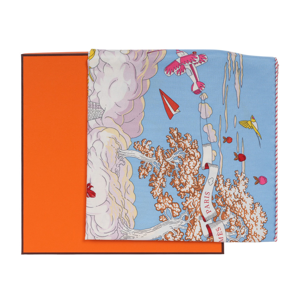 【HERMES】Sur Mon Nuage 雲間萬象方巾(90x90)(天藍/薰衣草紫/黃色)H003900S 13