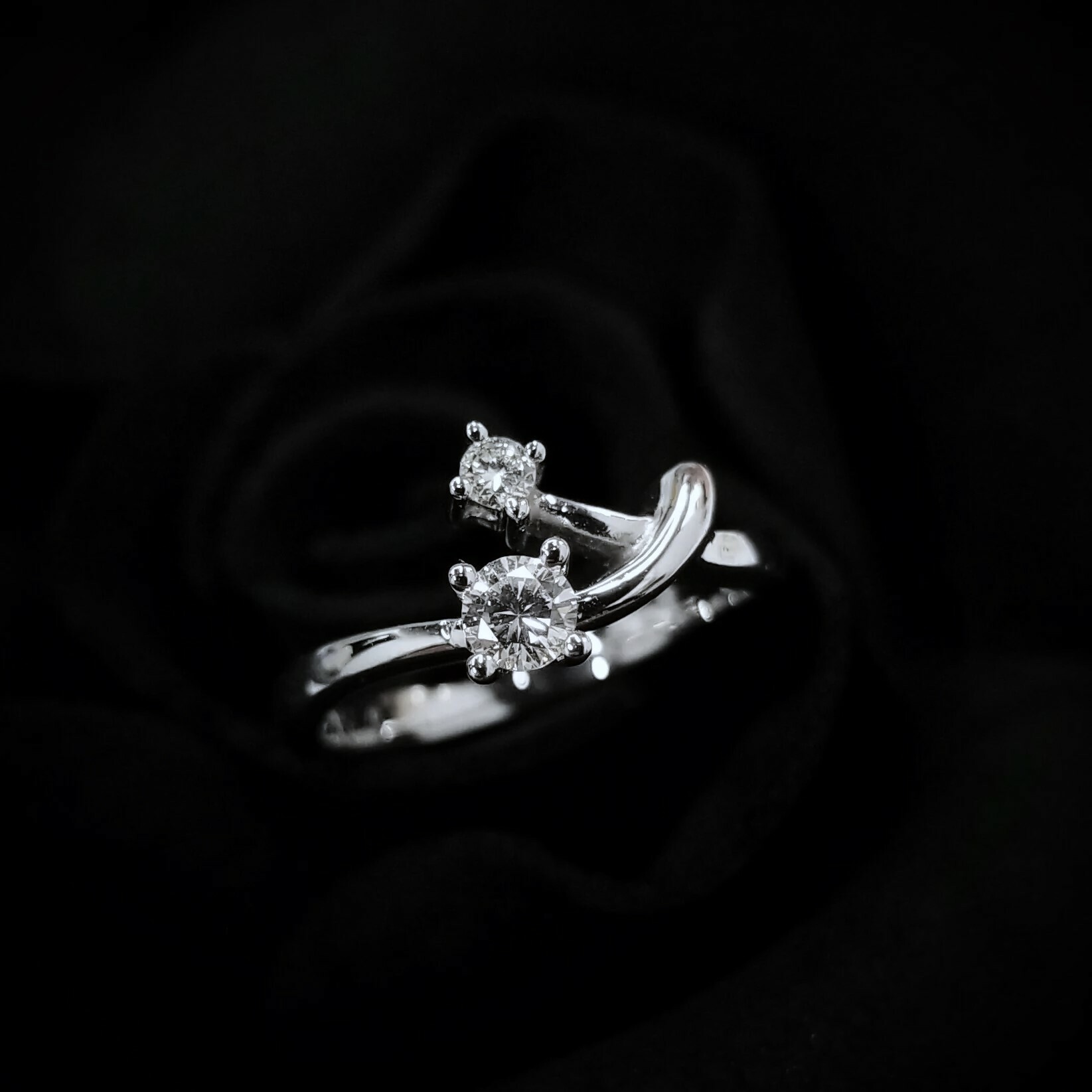 18K White Gold 0.13ct Diamond Ring