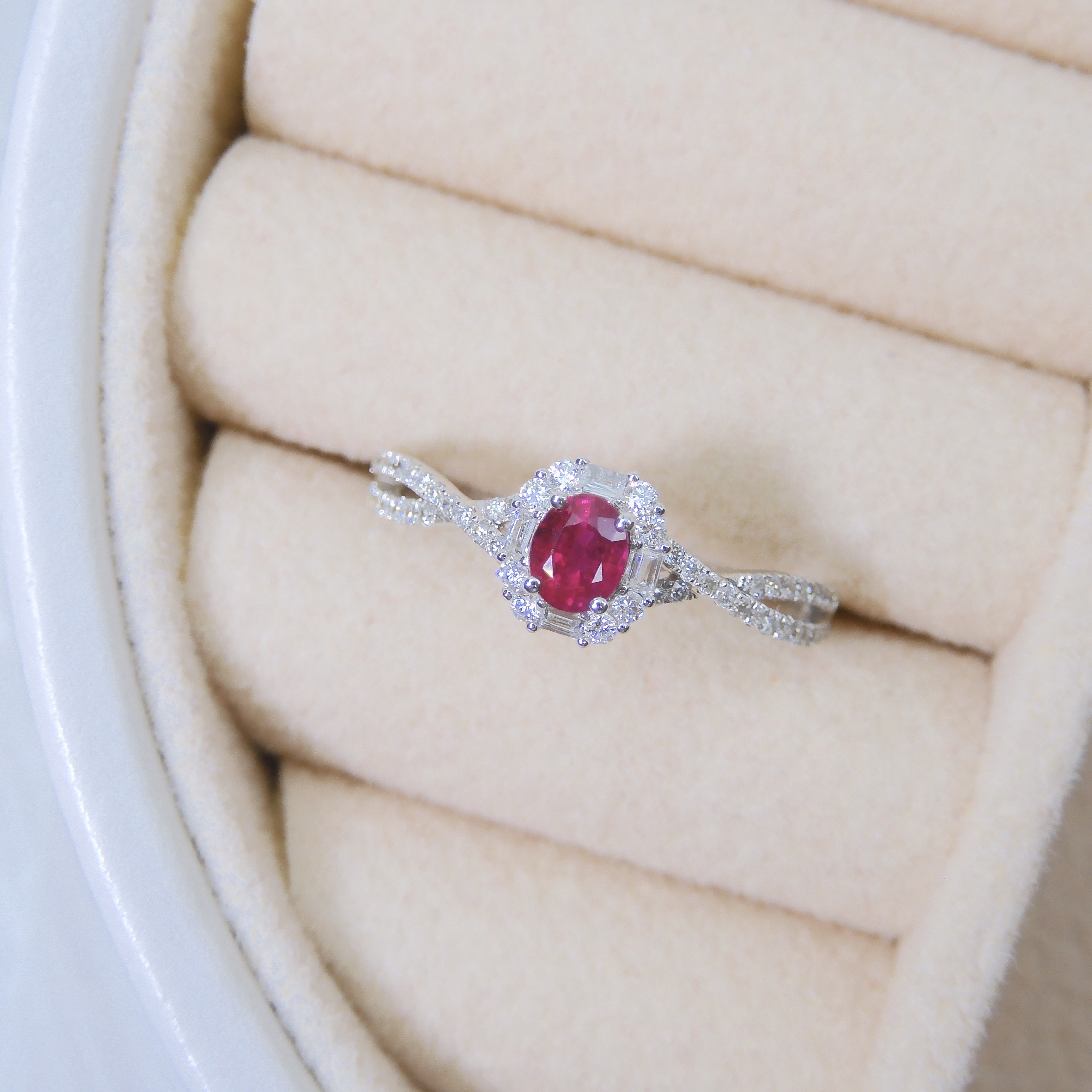 18K金 0.32ct 紅寶石戒指