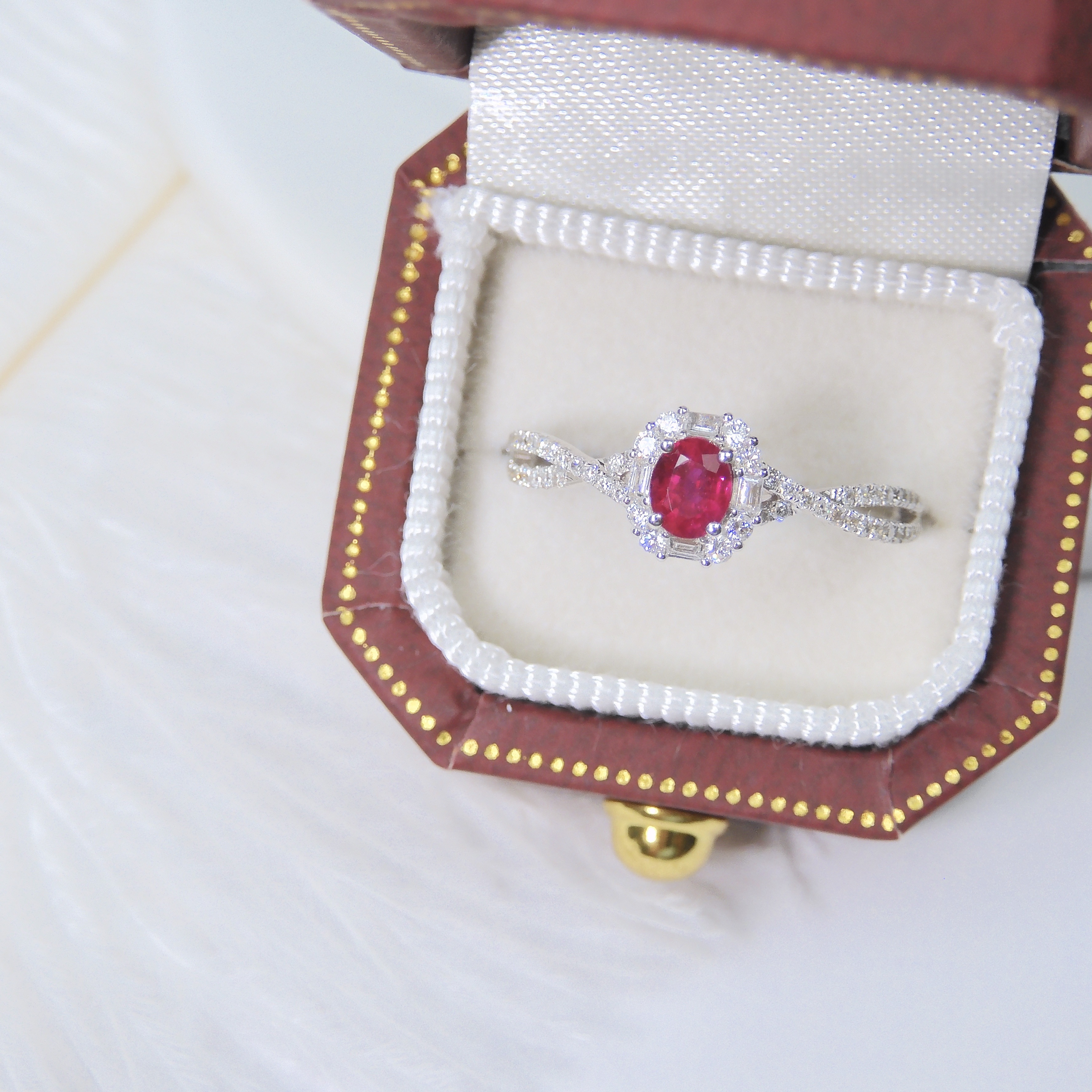 18K金 0.32ct 紅寶石戒指