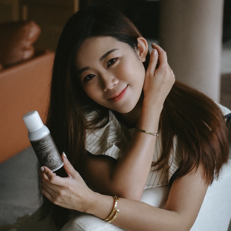 Iris Cedrus  Dry Shampoo